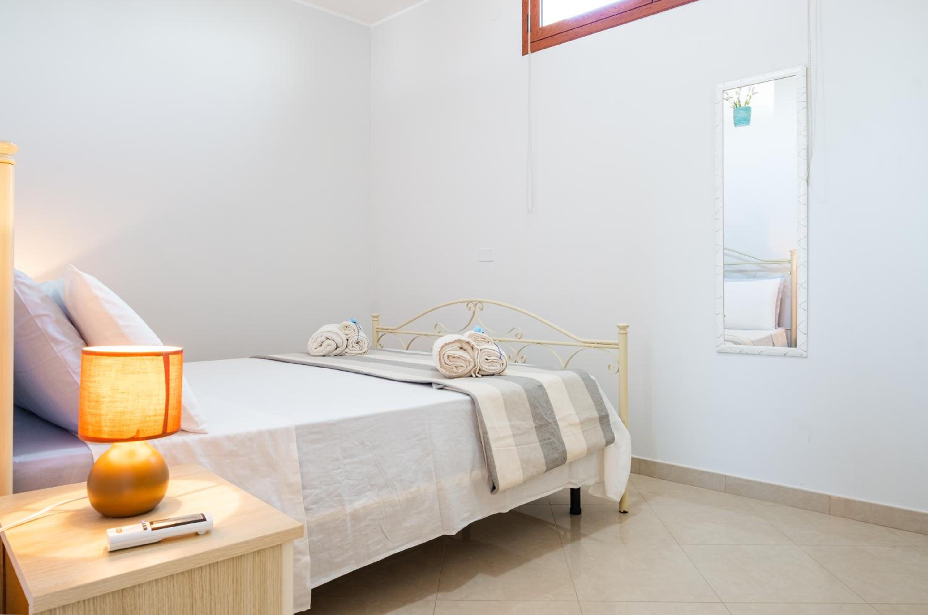 One-Bedroom Apartment - Basement