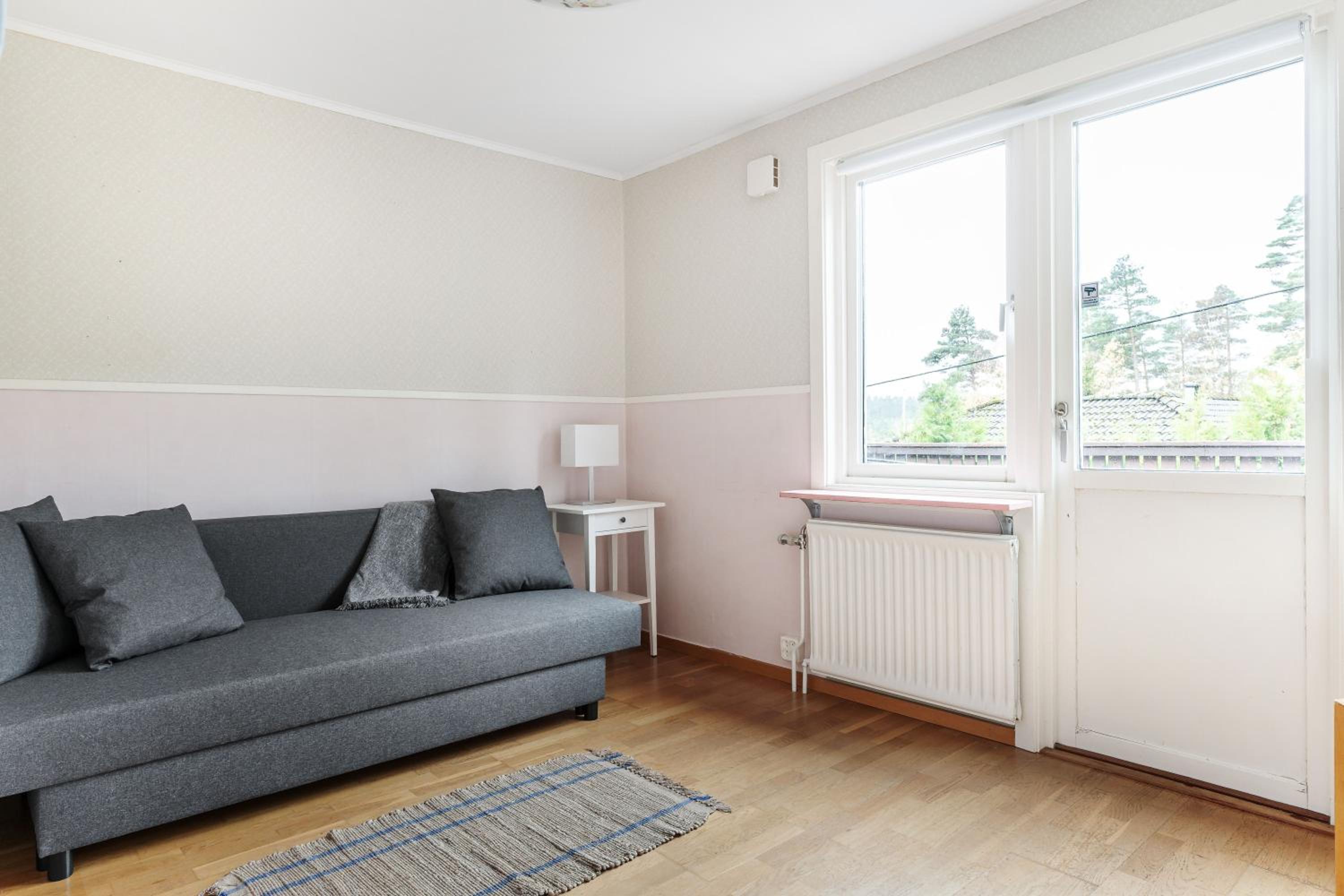 Four-Bedroom House photo 2