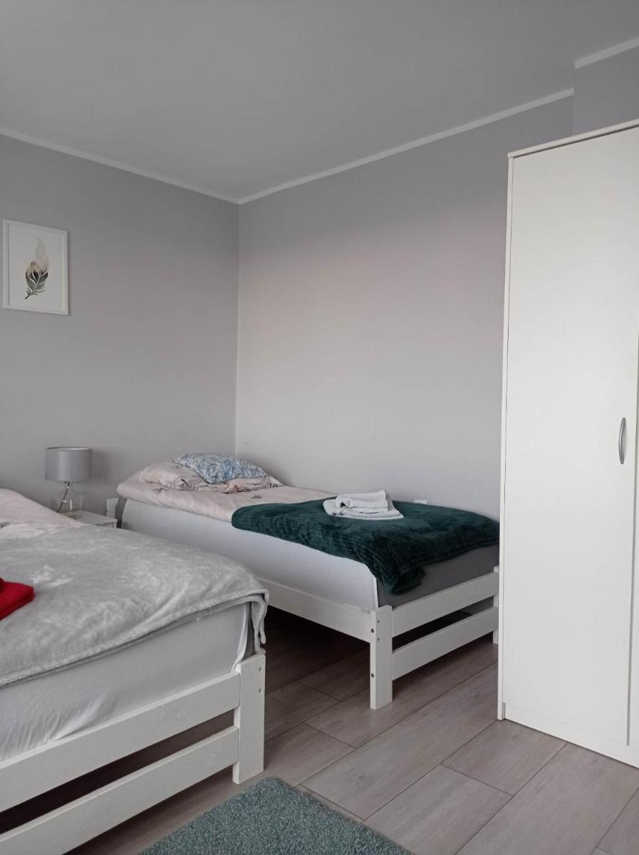 Double or Twin Room with Private Bathroom - Photo 11