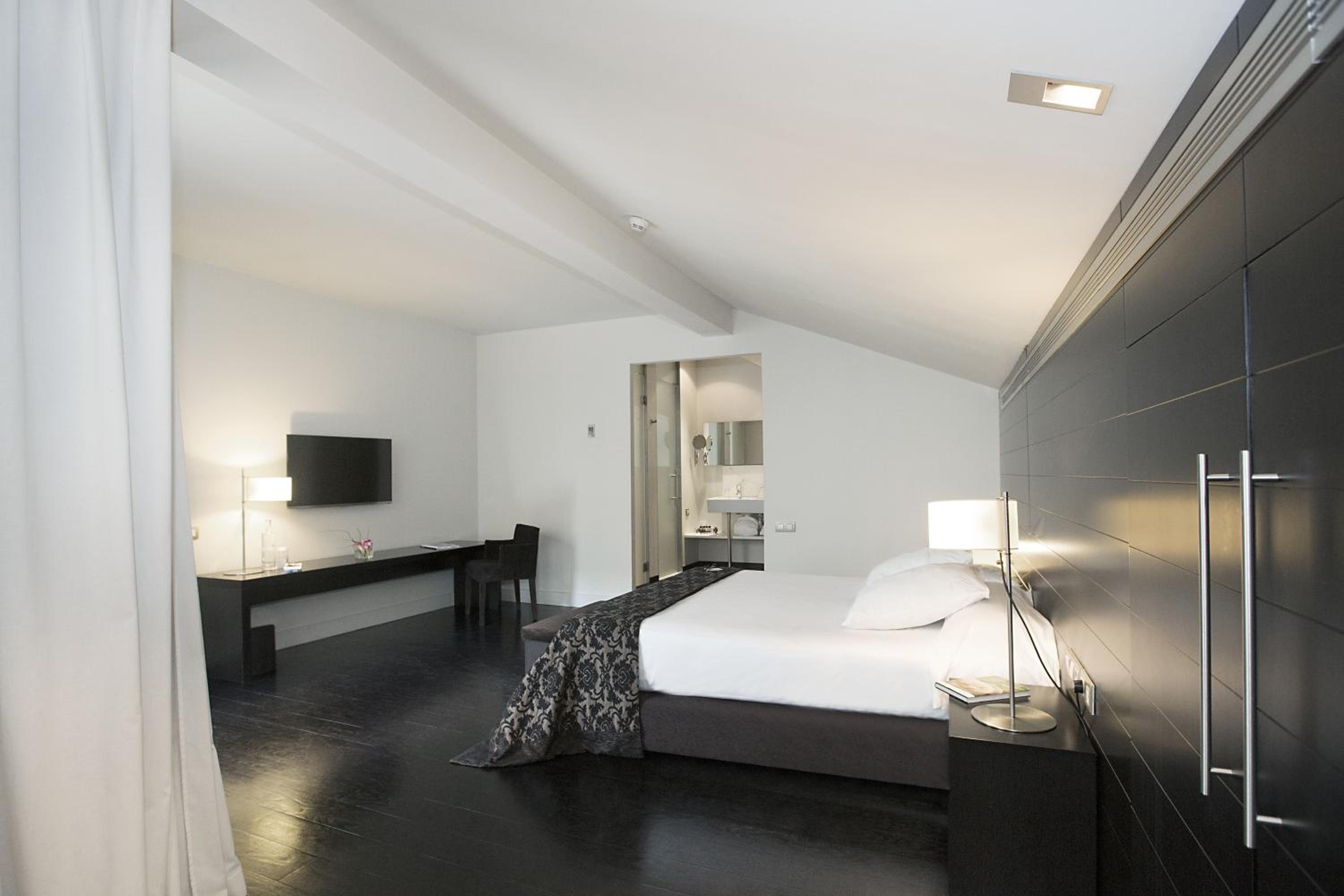 Deluxe Double Room - Photo 4