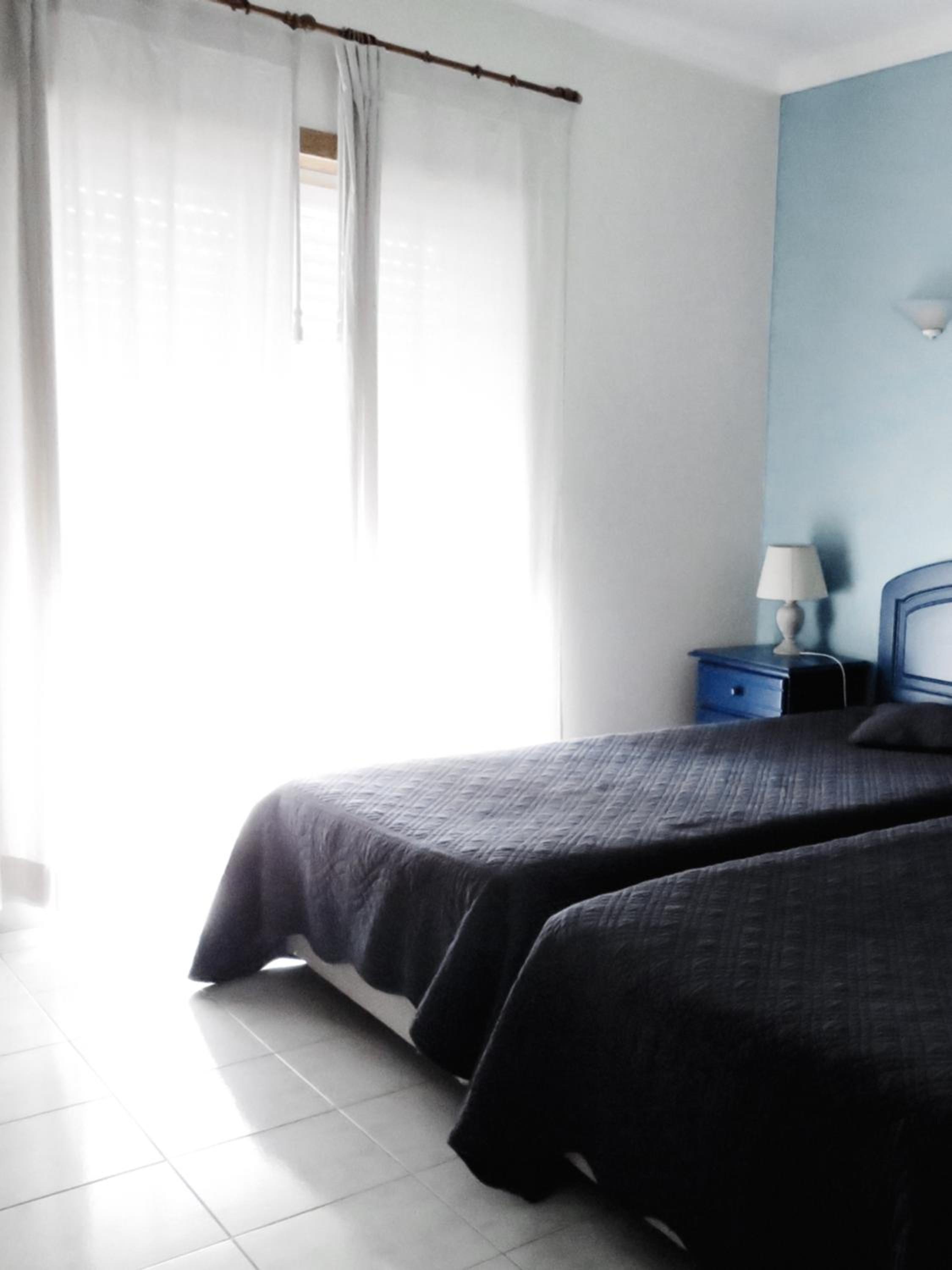 One-Bedroom Apartment with Sea View - Photo 16