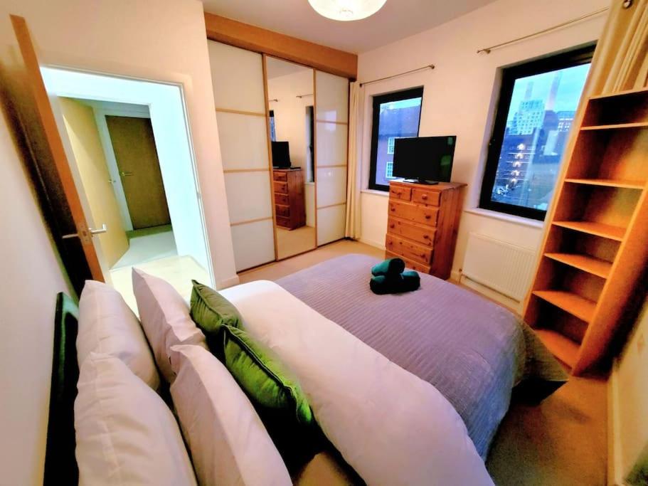 Two-Bedroom Apartment photo 2