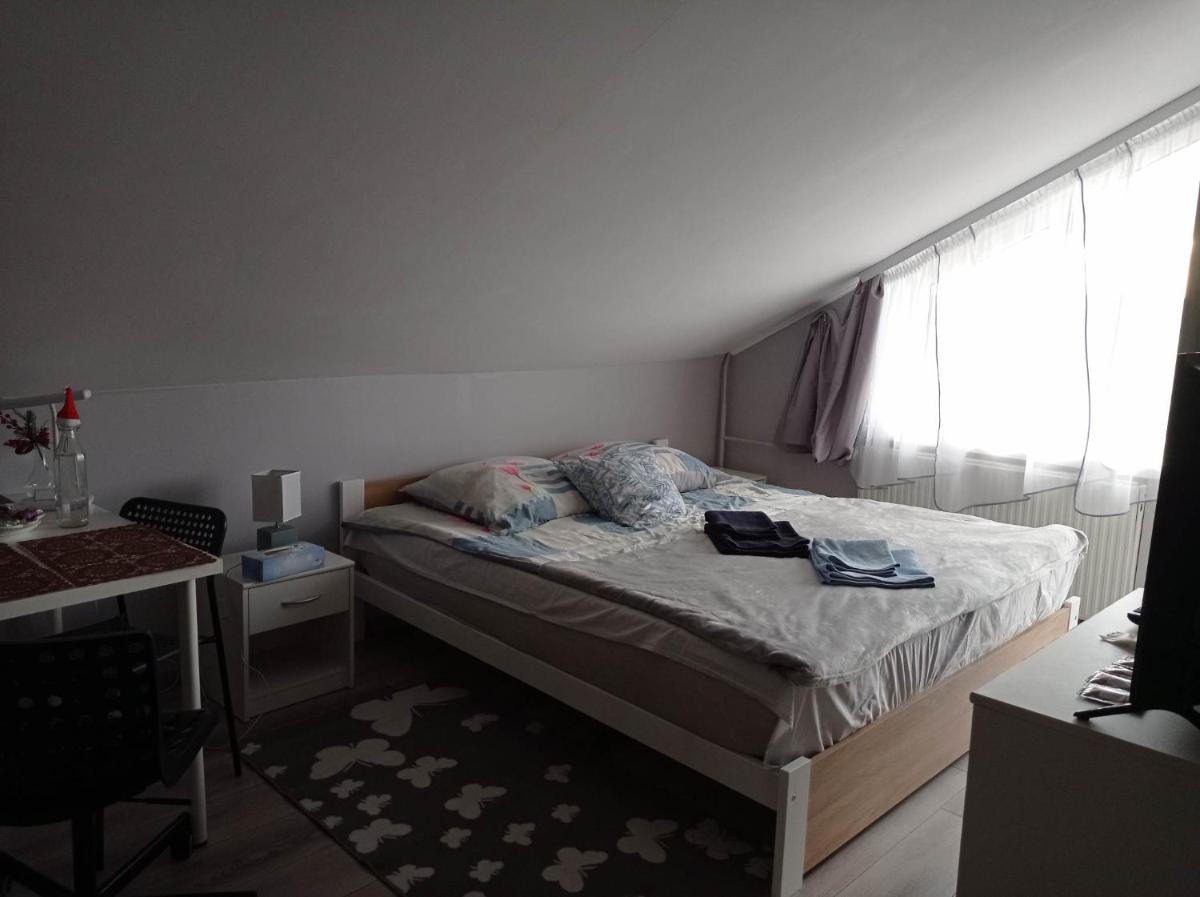 Double Room with Extra Bed - Photo 5