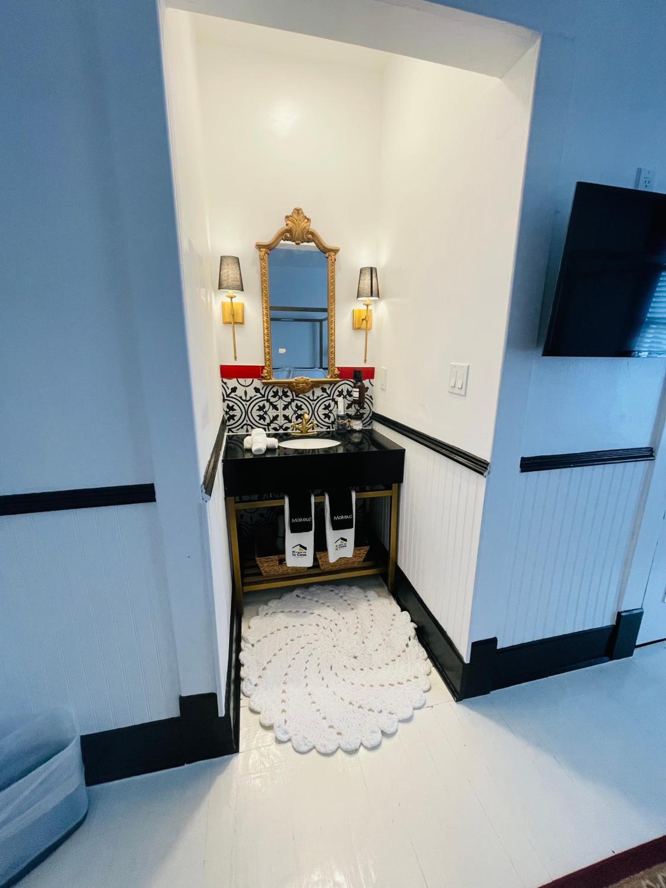 Family Suite - Photo 6
