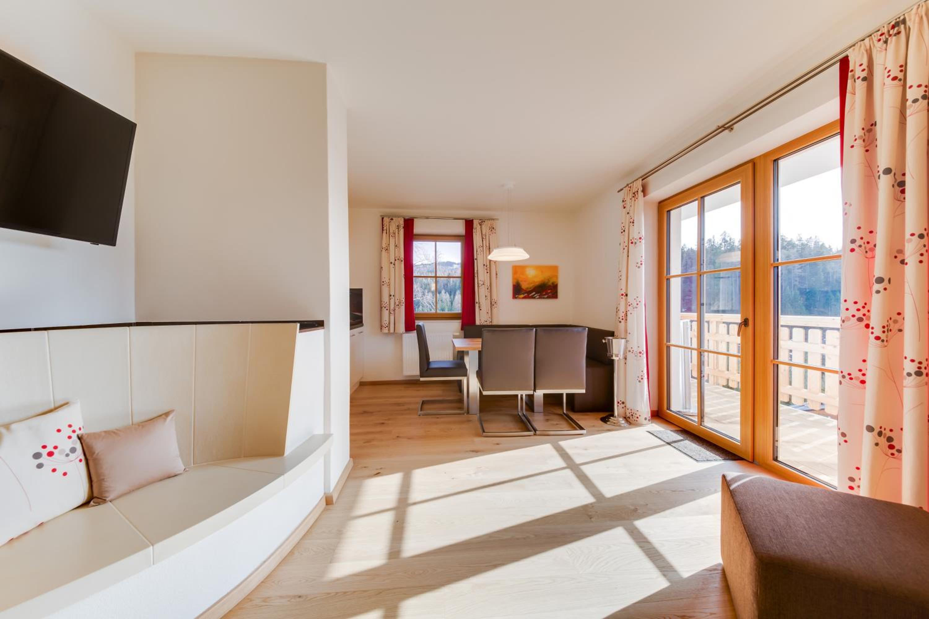 Deluxe Apartment