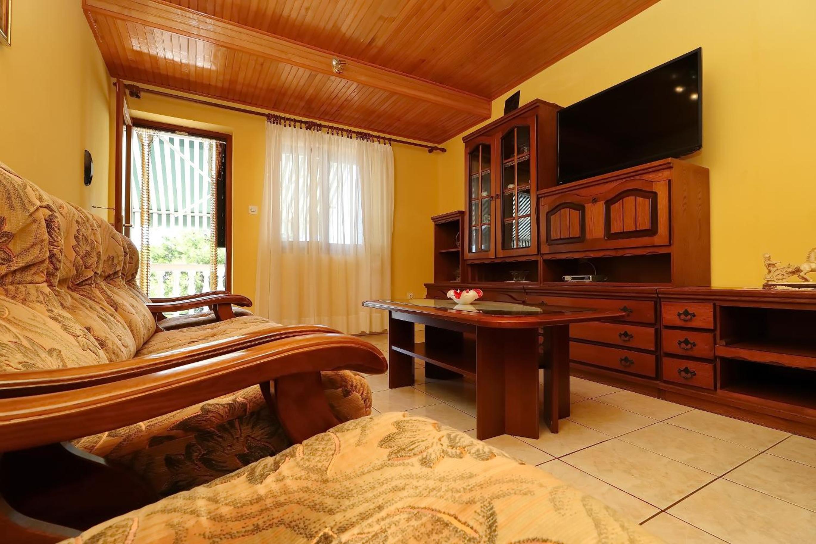 Two-Bedroom Apartment with Terrace and Sea View
