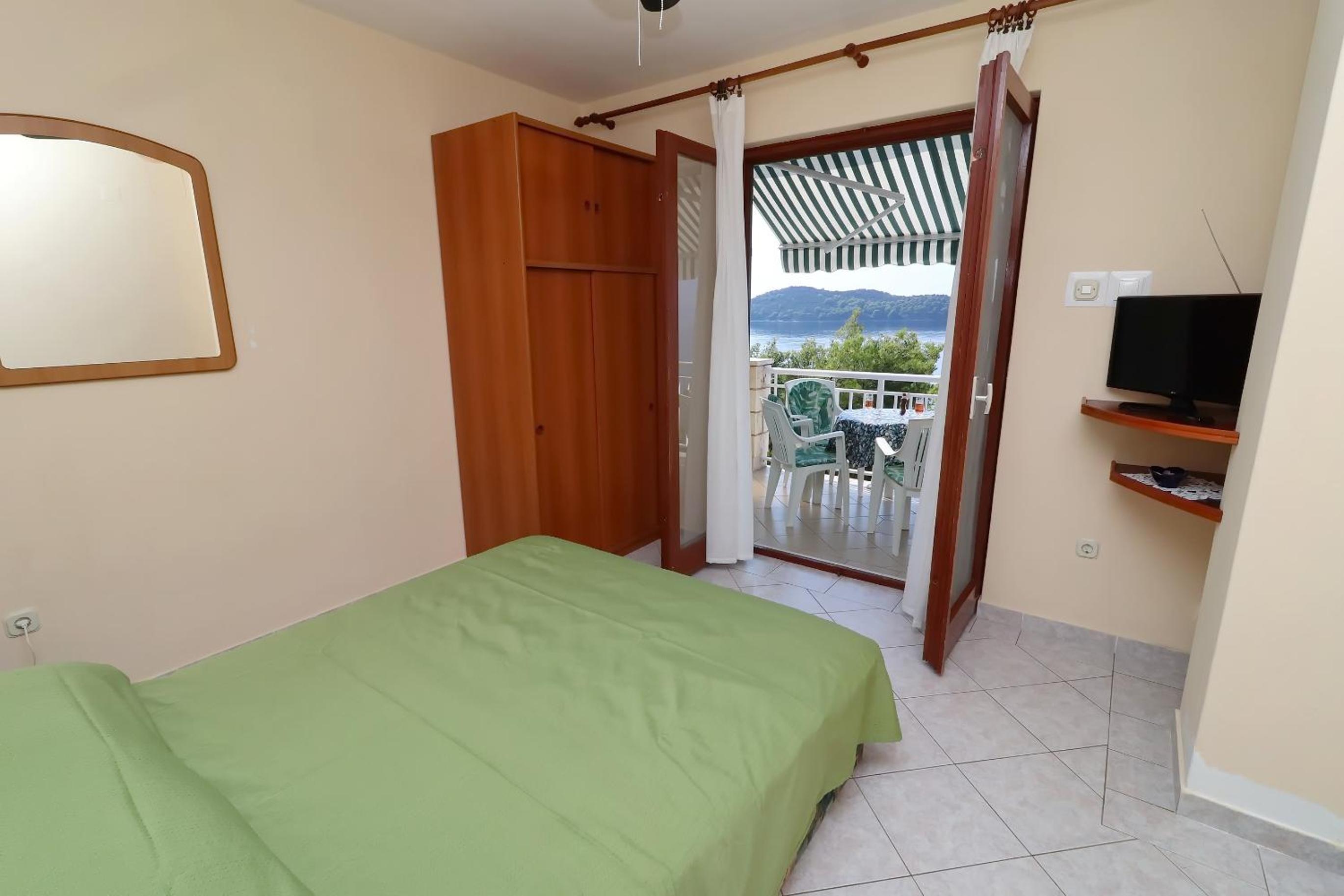 One-Bedroom Apartment with Sea View and Terrace