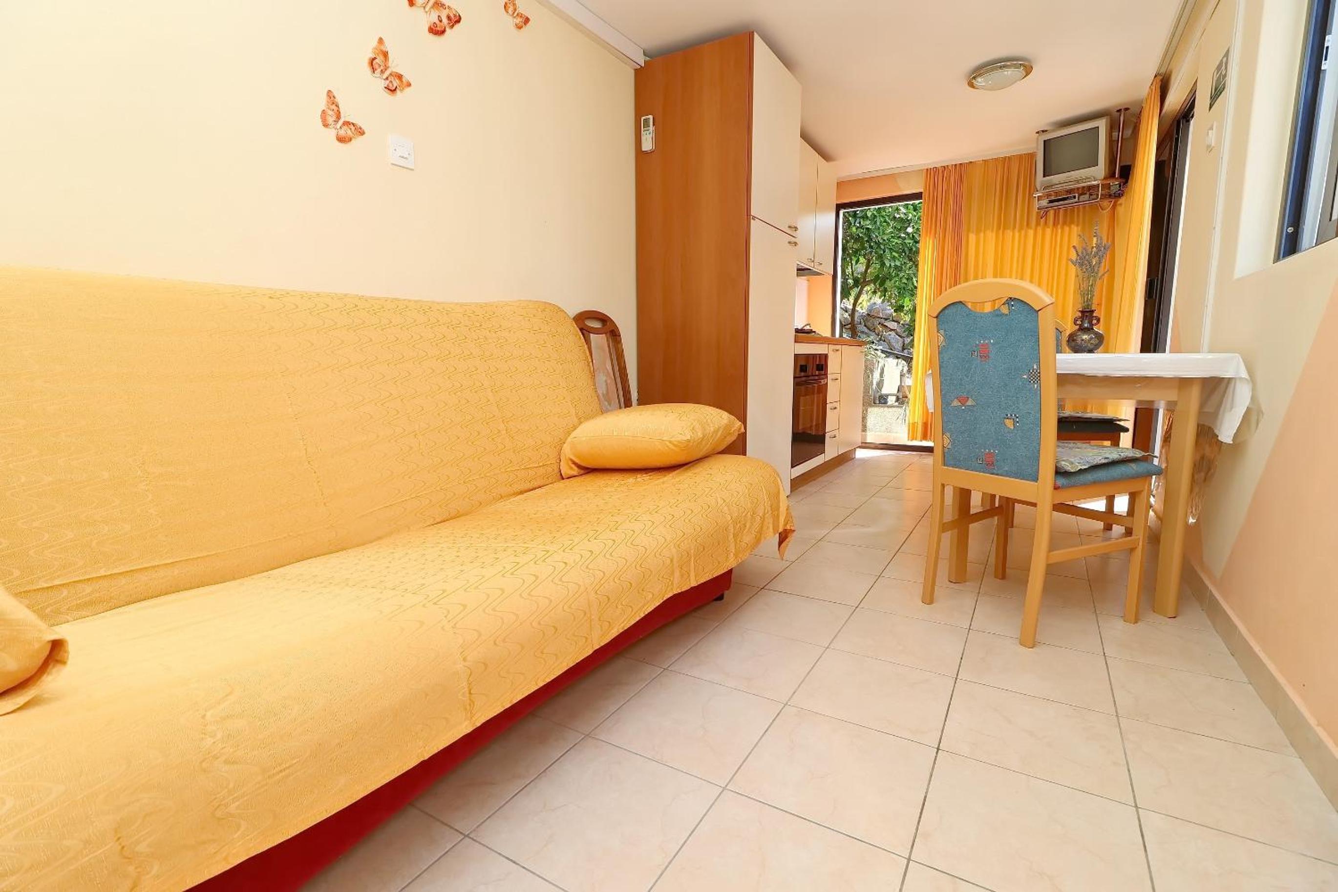 Studio Apartment with Sea View