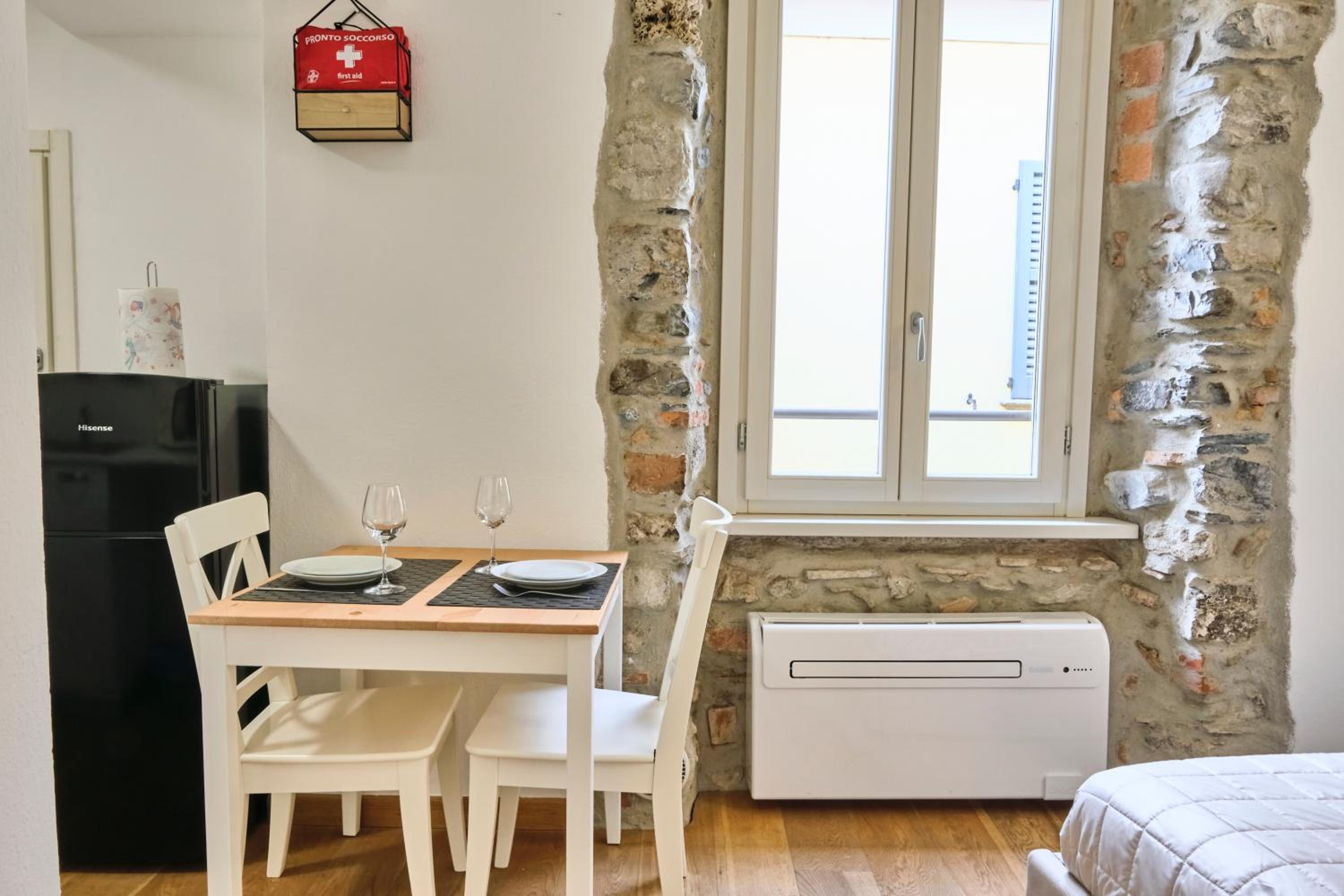 One-Bedroom Apartment - Photo 15