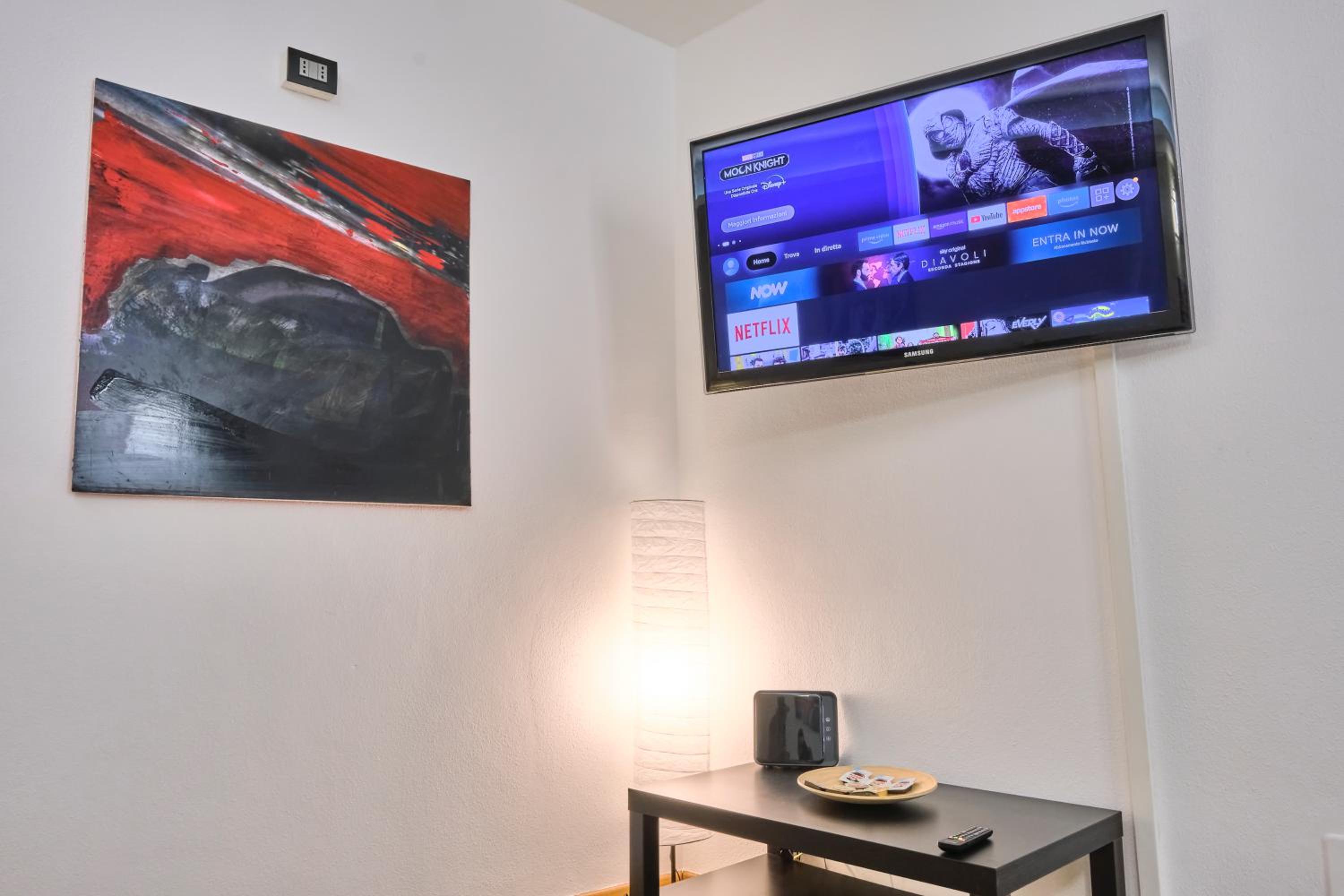 One-Bedroom Apartment - Photo 16