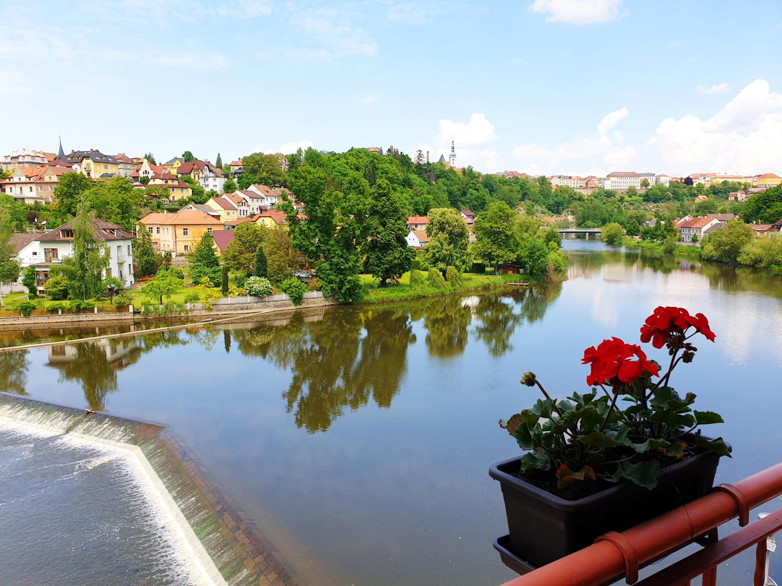 Double Room with River View - Photo 8