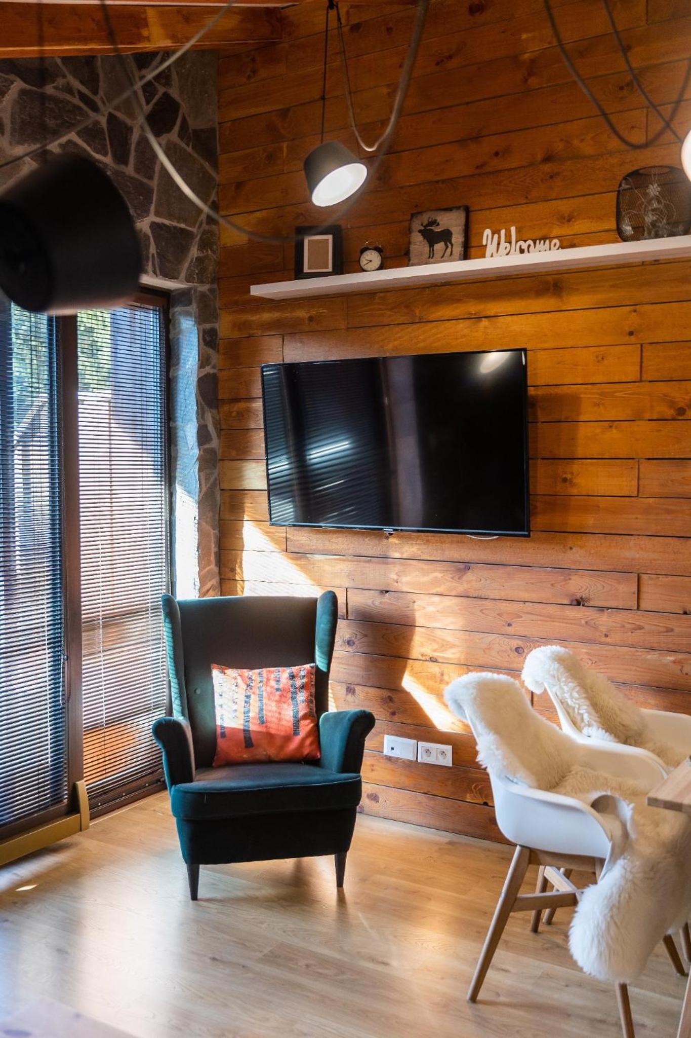 Two-Bedroom Apartment - Photo 17