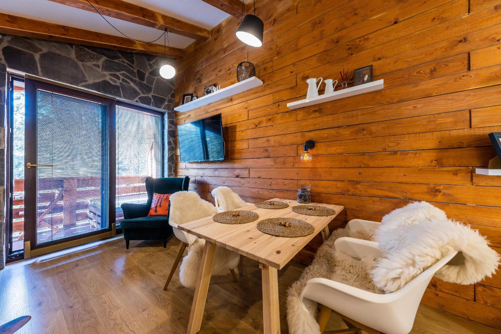Two-Bedroom Apartment - Photo 24