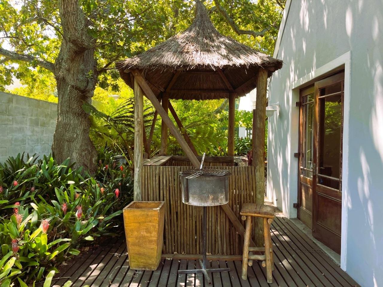 Deluxe Double Room with Shower photo 2