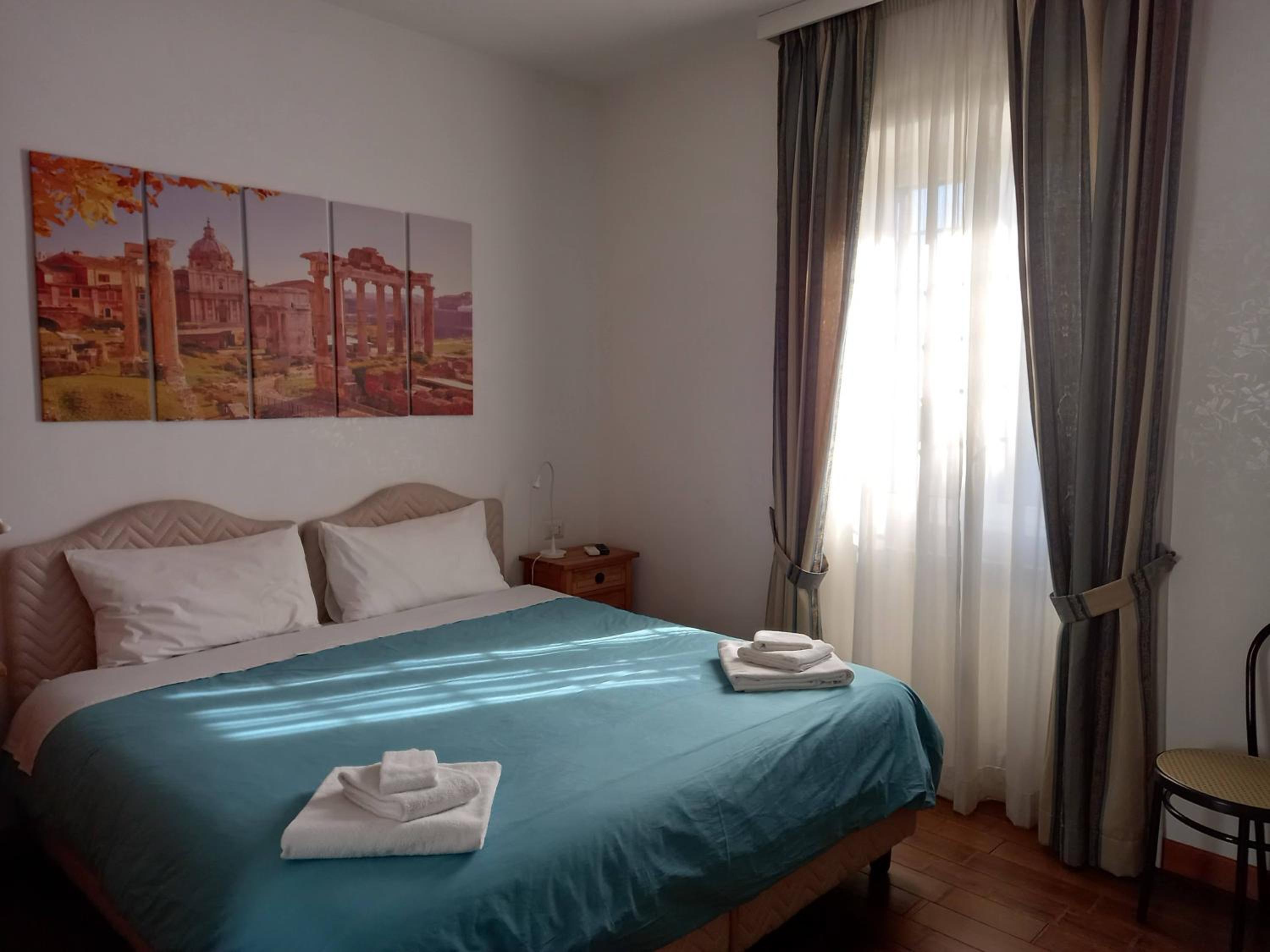 Triple Room with Private Bathroom photo 3