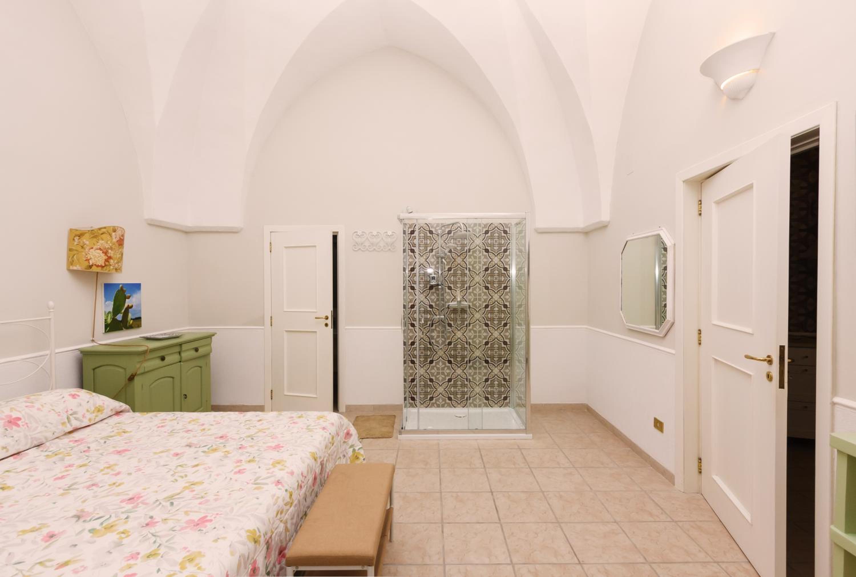 One-Bedroom House photo 2