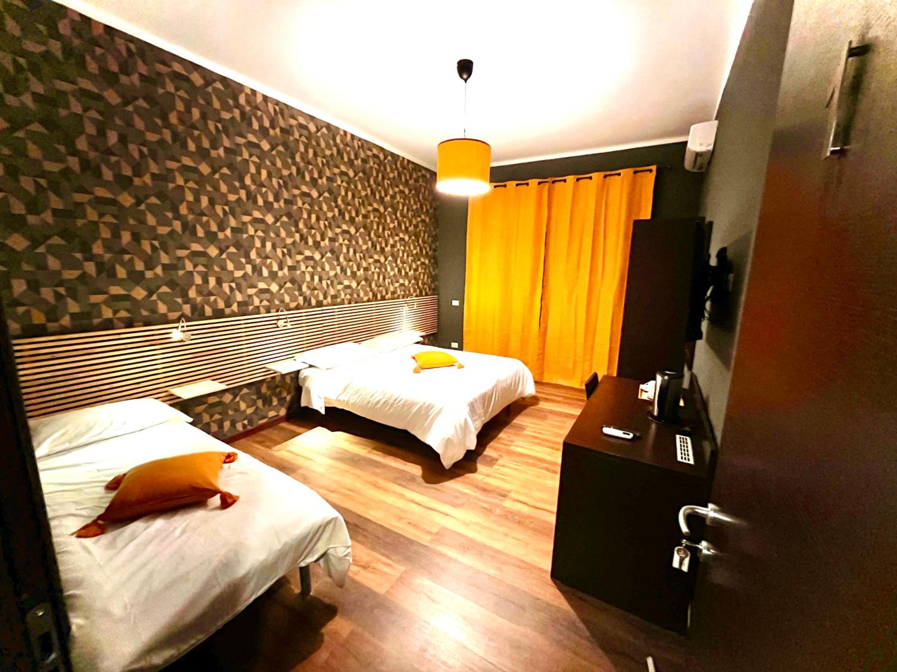 Triple Room with Private External Bathroom photo 1