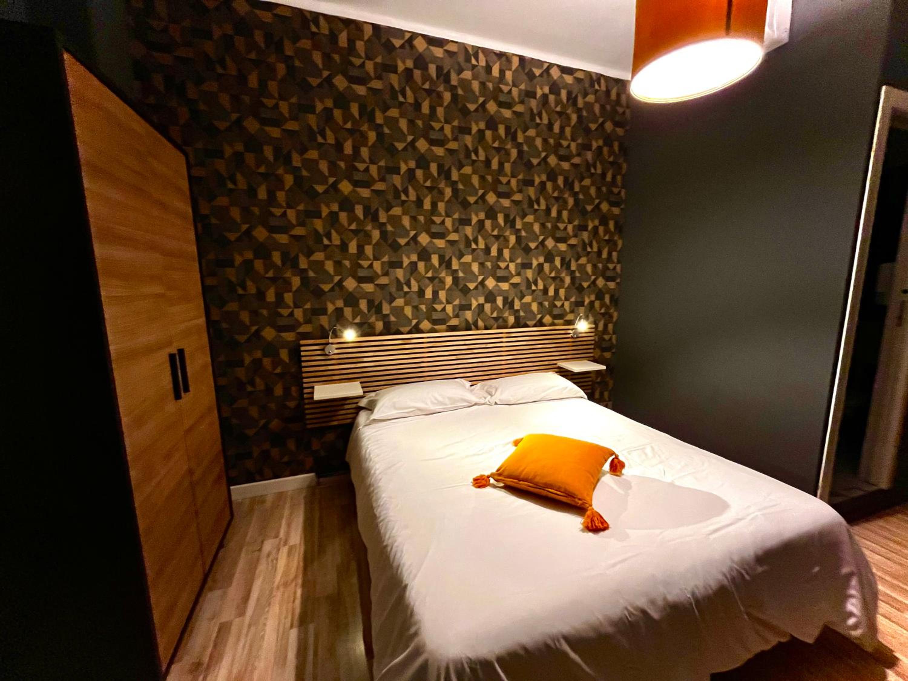Economy Double Room photo 3