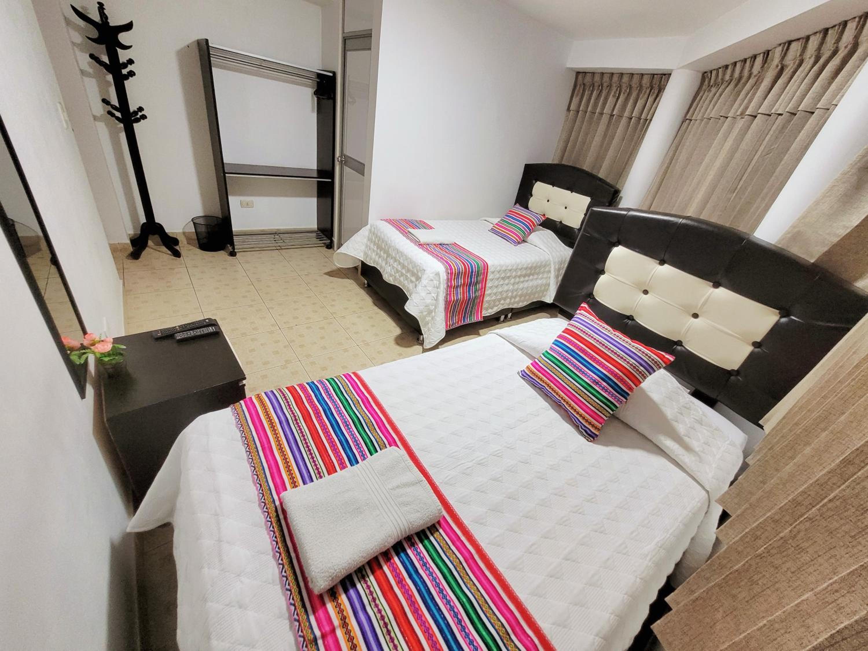 Twin Room with Private Bathroom photo 2