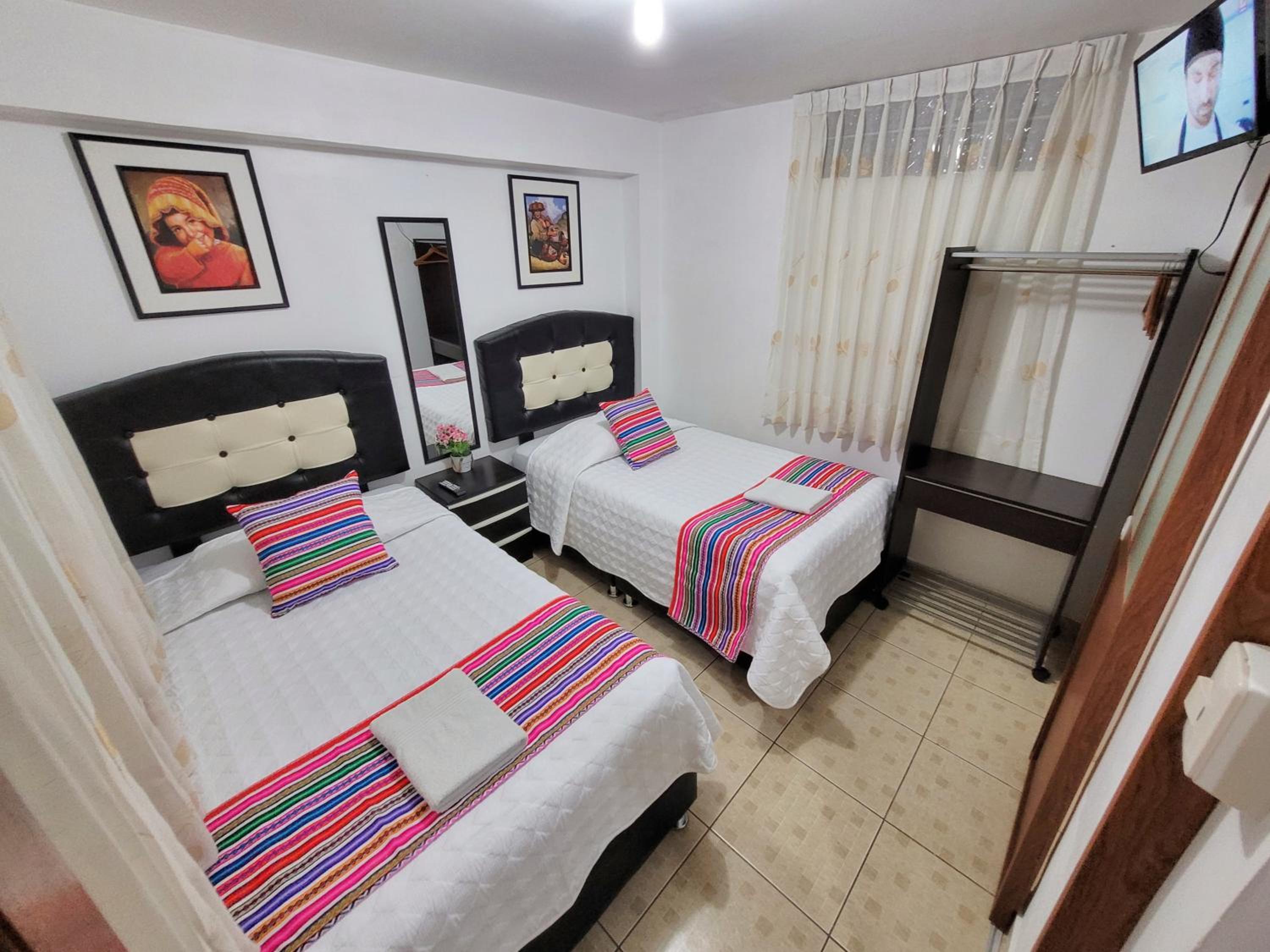 Budget Twin Room photo 3