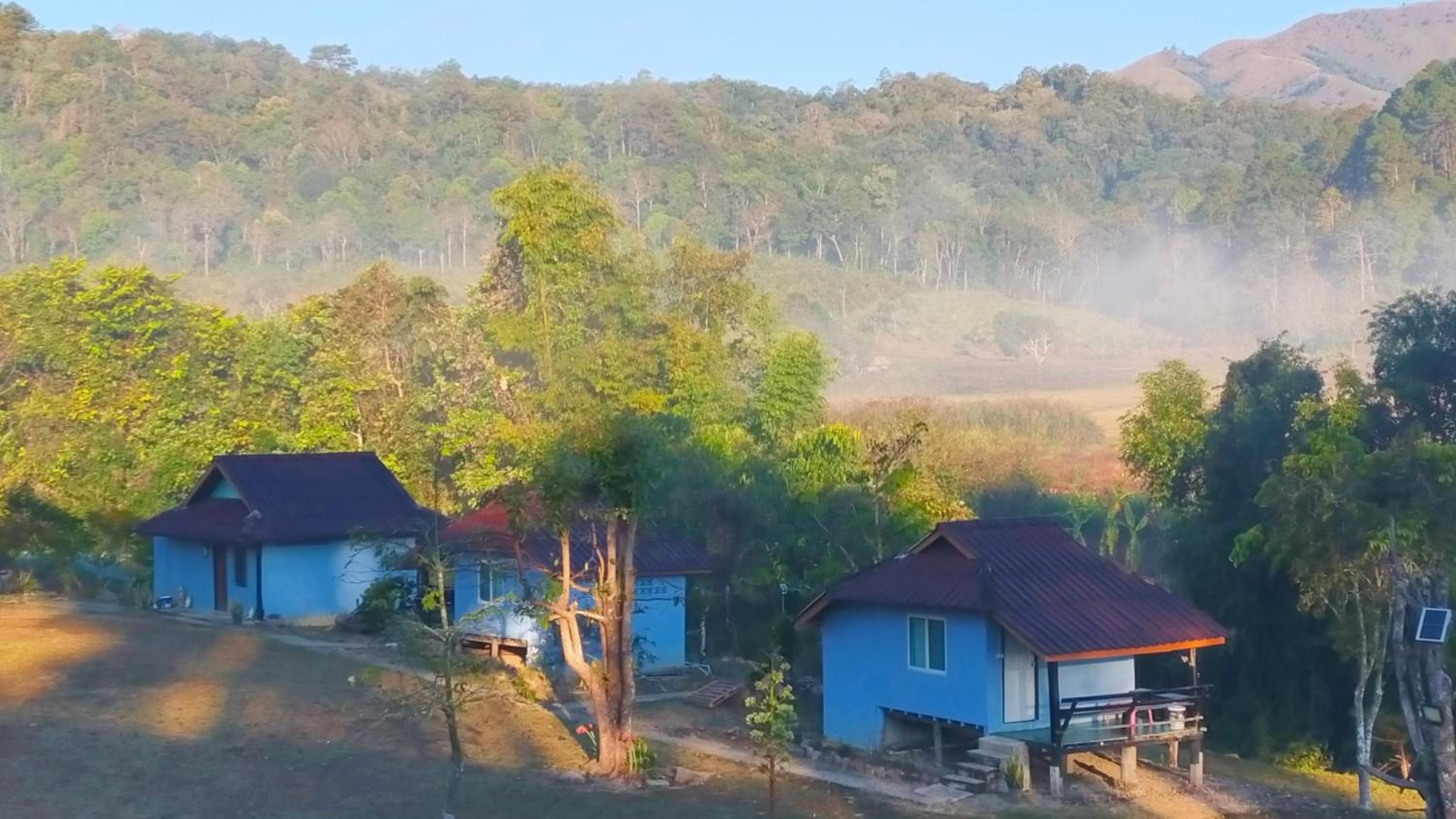 Bungalow with River View photo 2