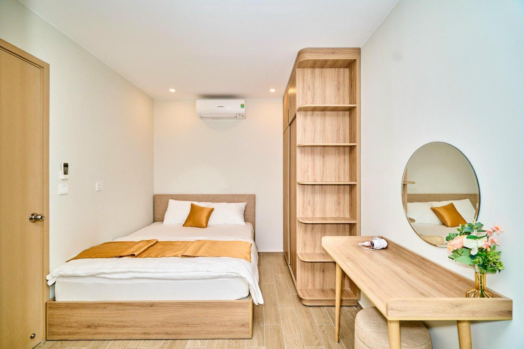 One-Bedroom Apartment with Balcony - Photo 21
