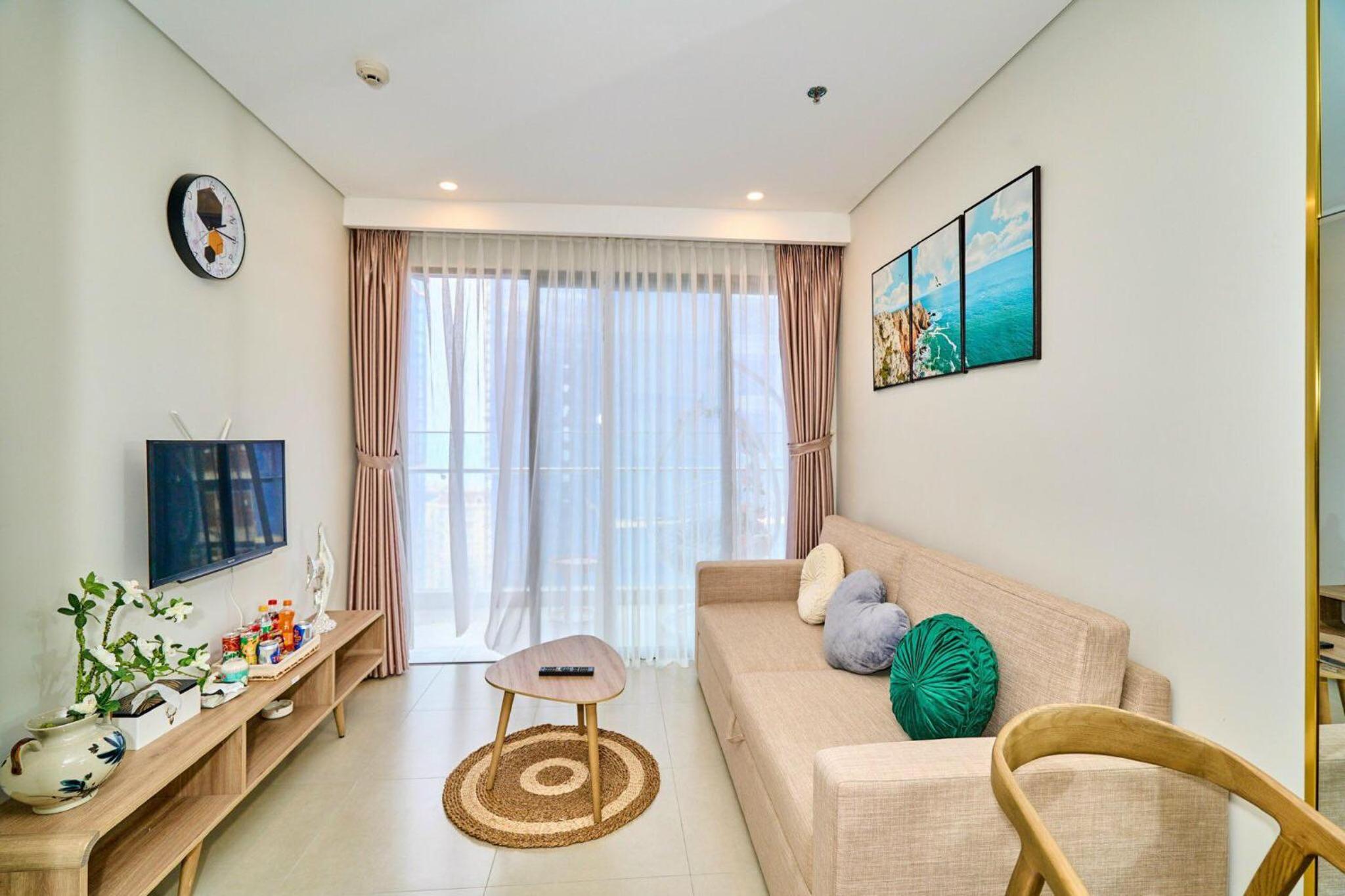 One-Bedroom Apartment with Balcony - Photo 20