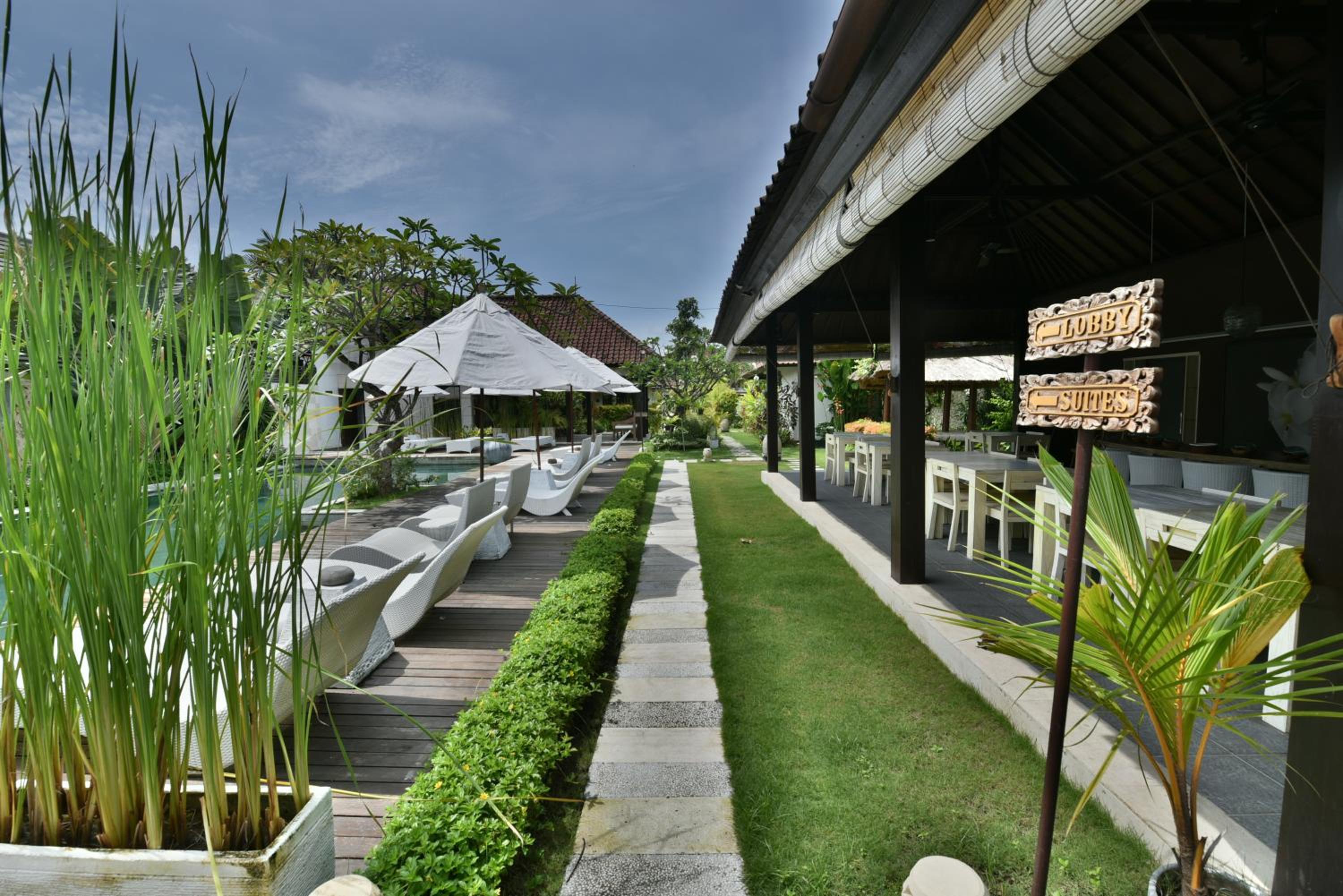 Suite with Garden View - Photo 21