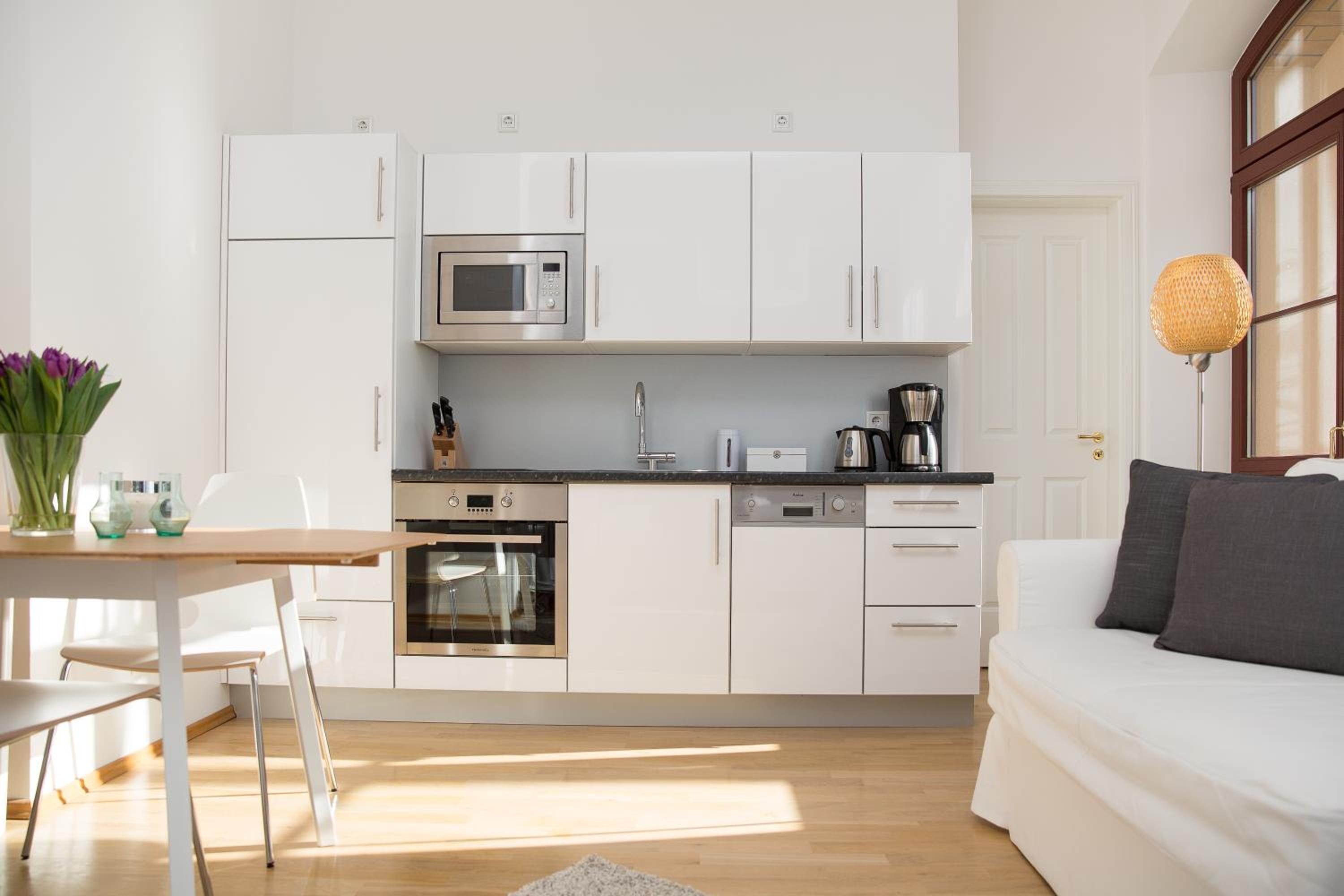 Studio Apartment - Gustav-Adolf-Str. 19a - Photo 8