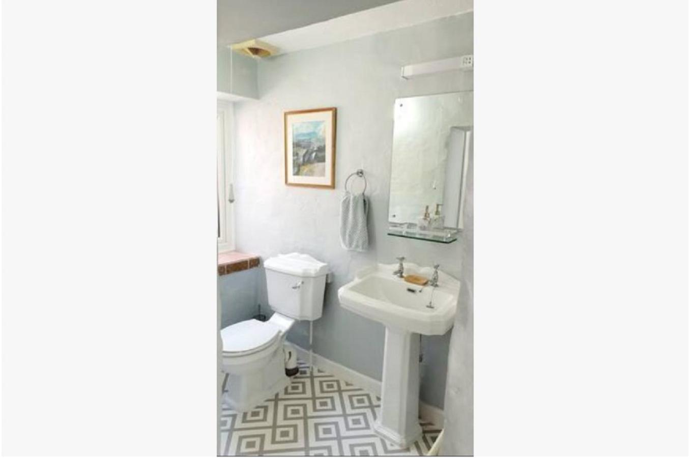 One-Bedroom House photo 3