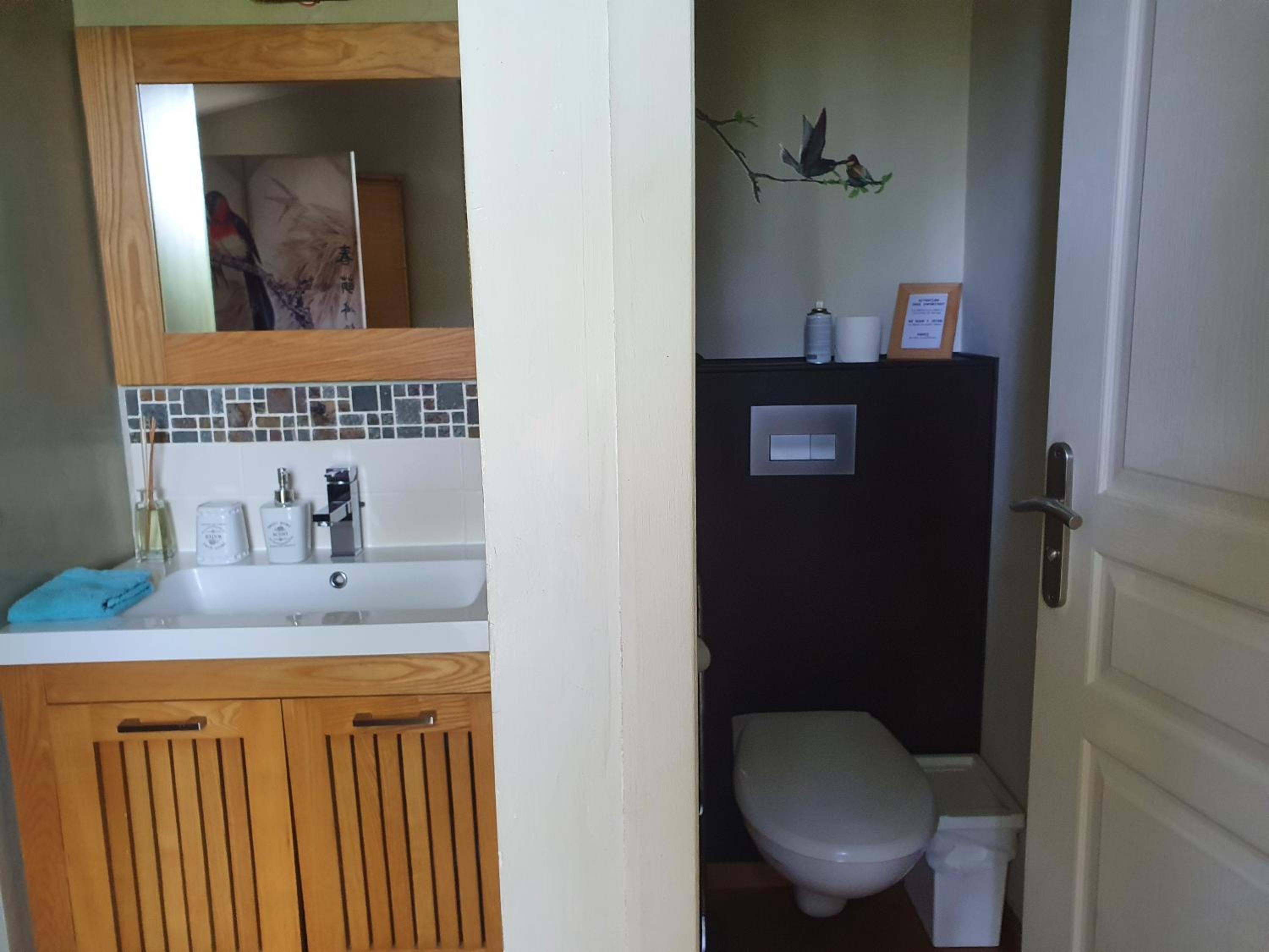 Double Room with Private Bathroom photo 3