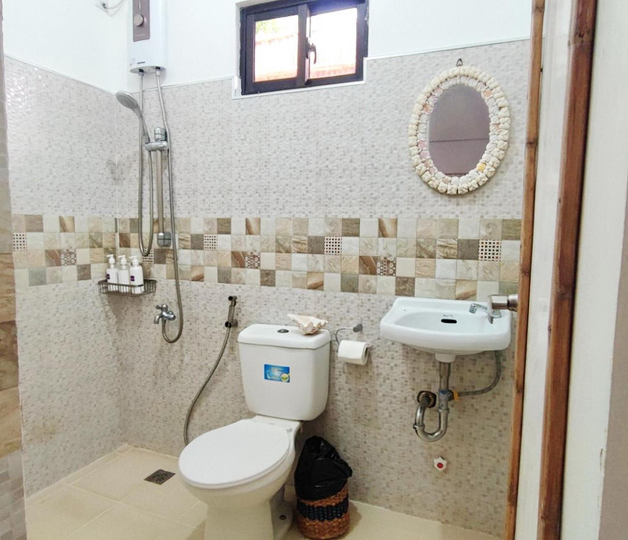 ARAW Villa with Jacuzzi photo 3