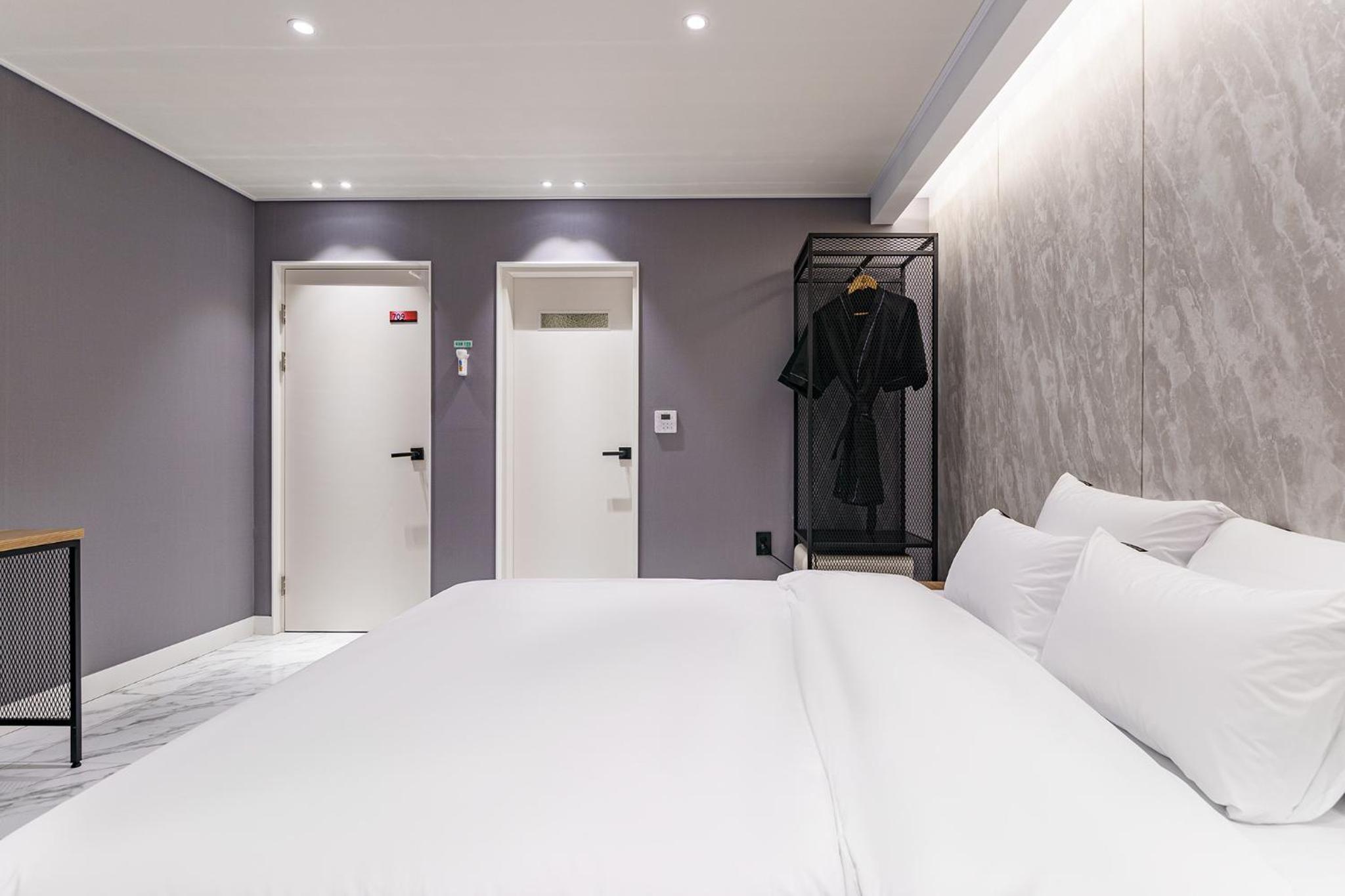 Standard Double Room photo 3