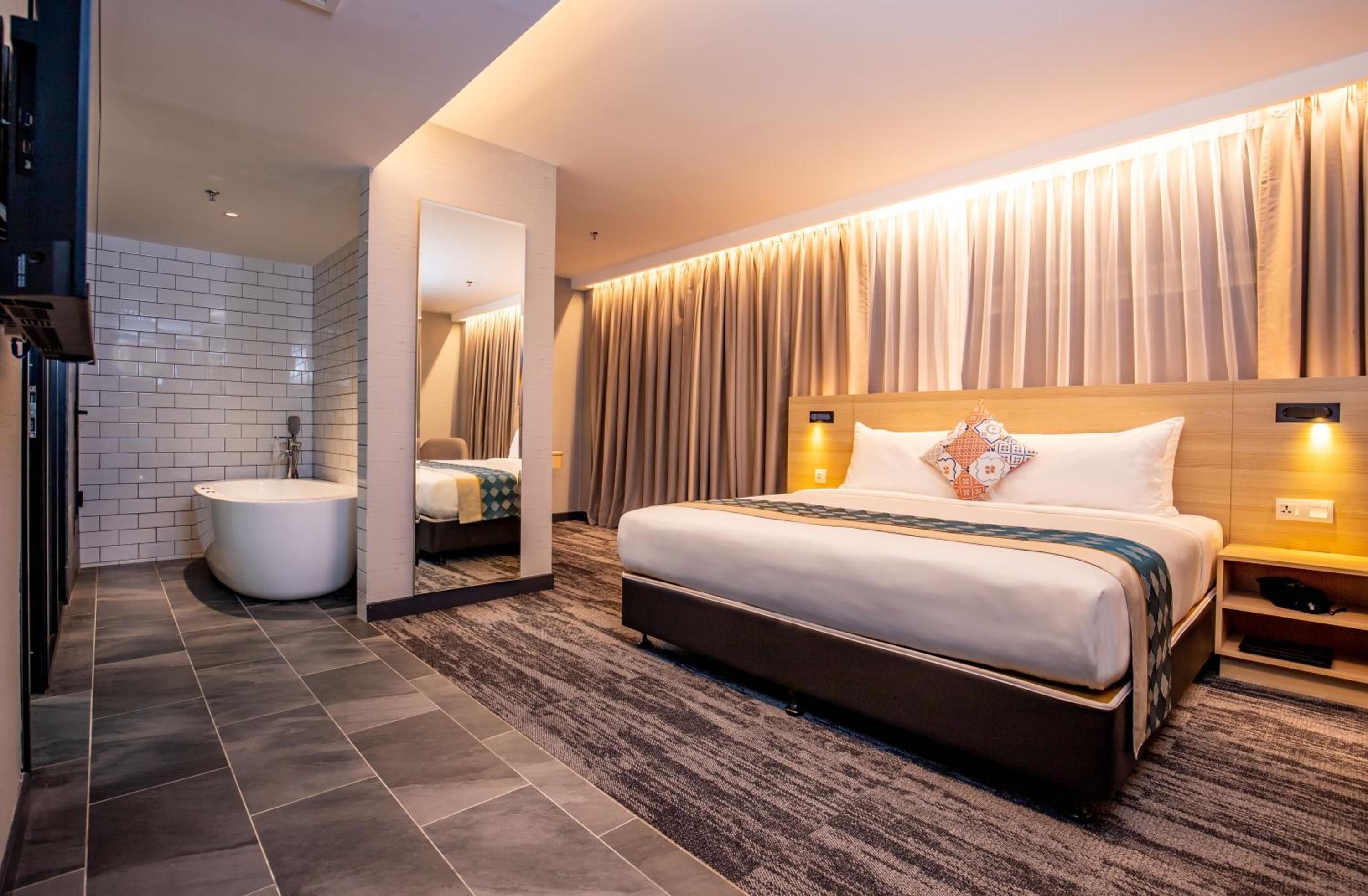 Spa Suite - Photo 1