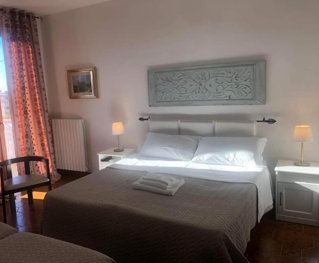 Double Room with Private Bathroom photo 1