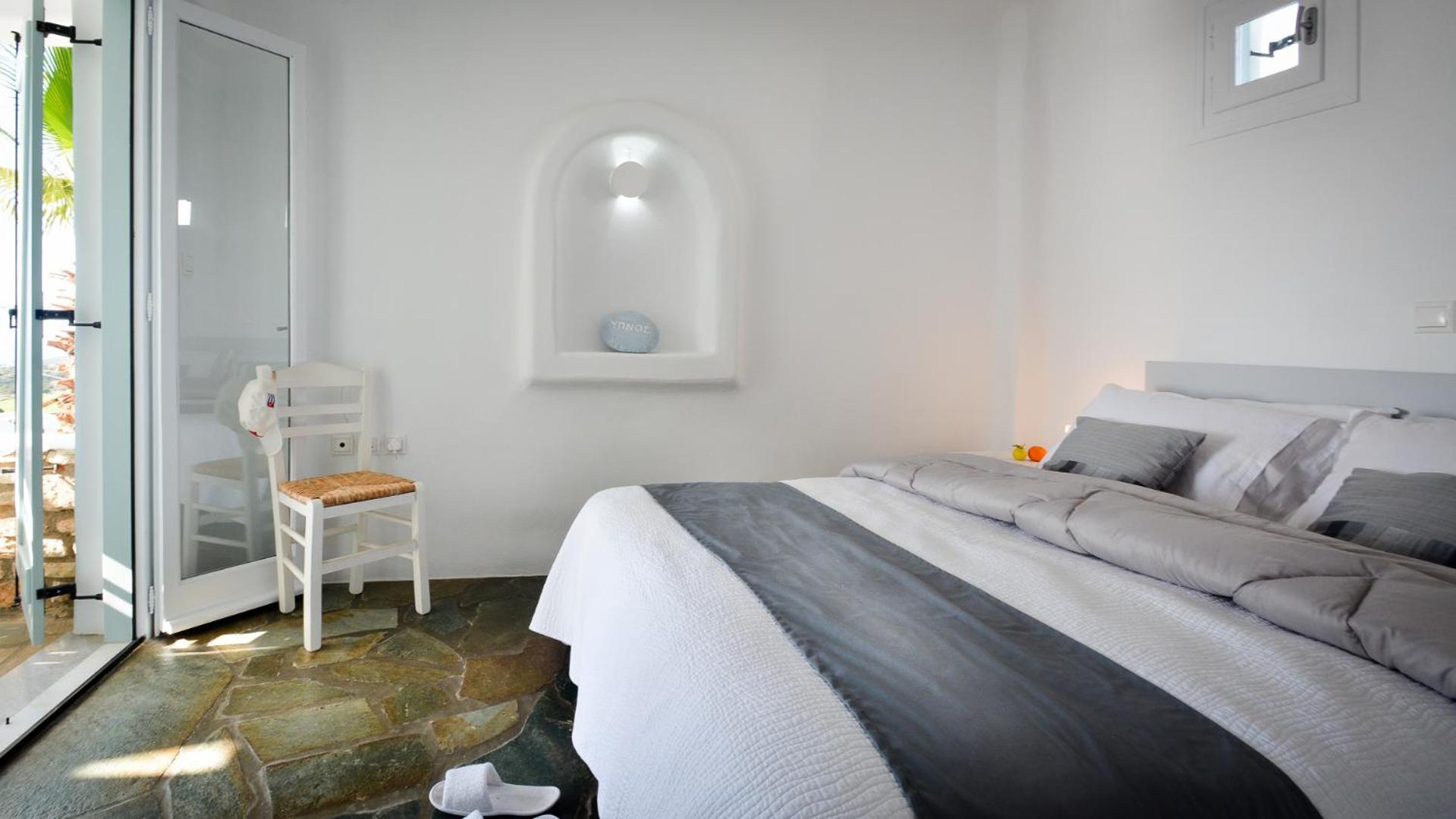 Three-Bedroom Villa photo 3