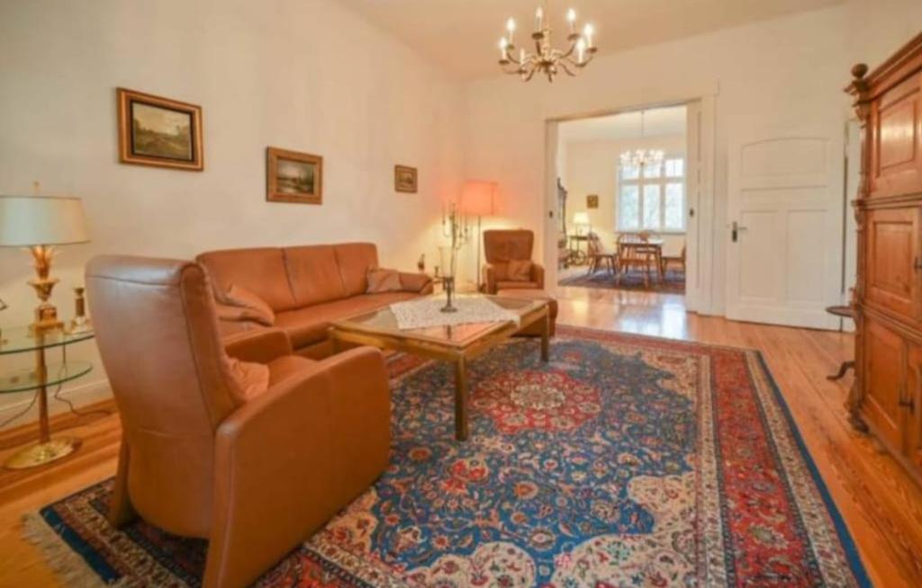 Two-Bedroom Apartment photo 2