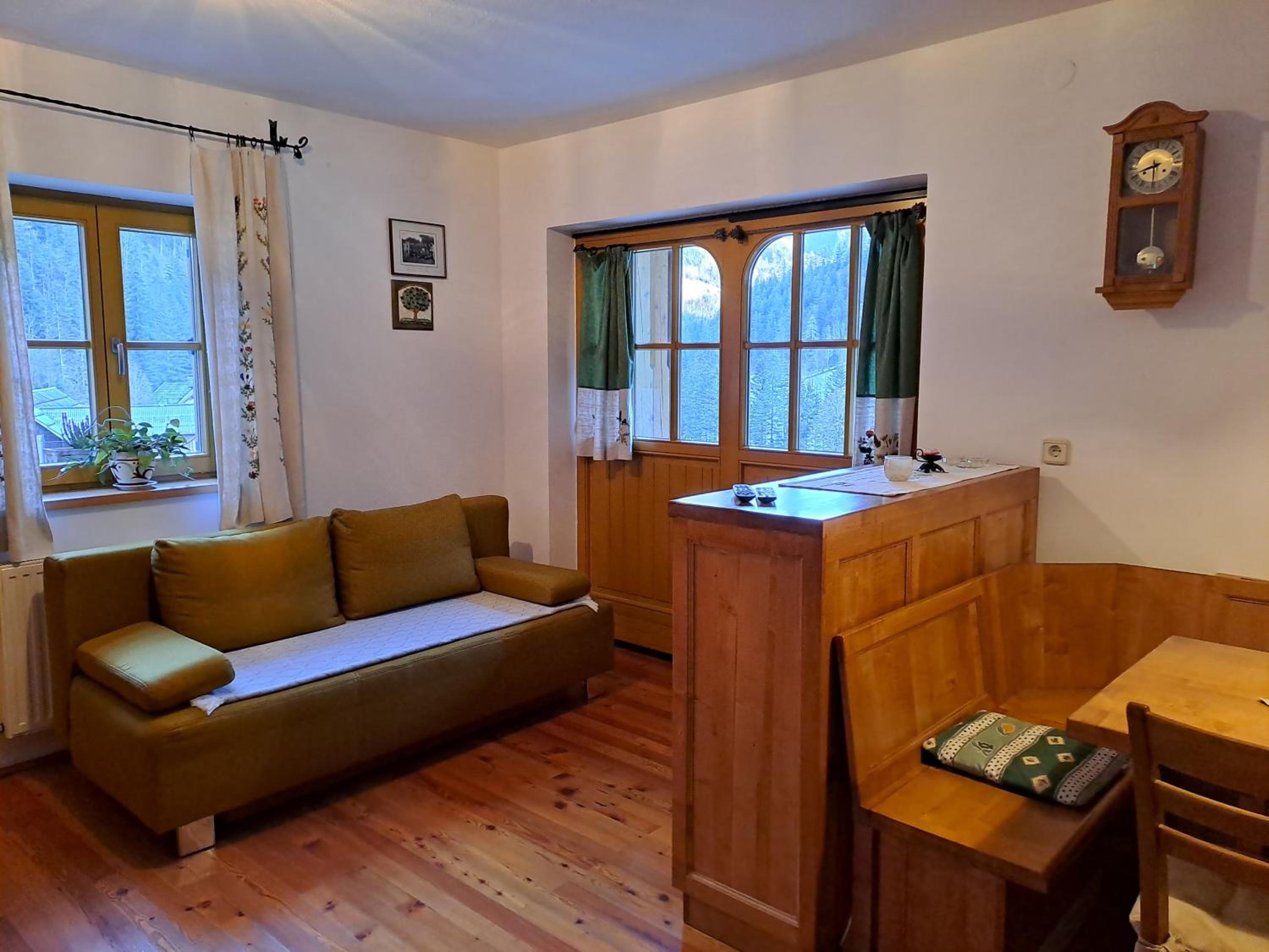 One-Bedroom Apartment photo 2
