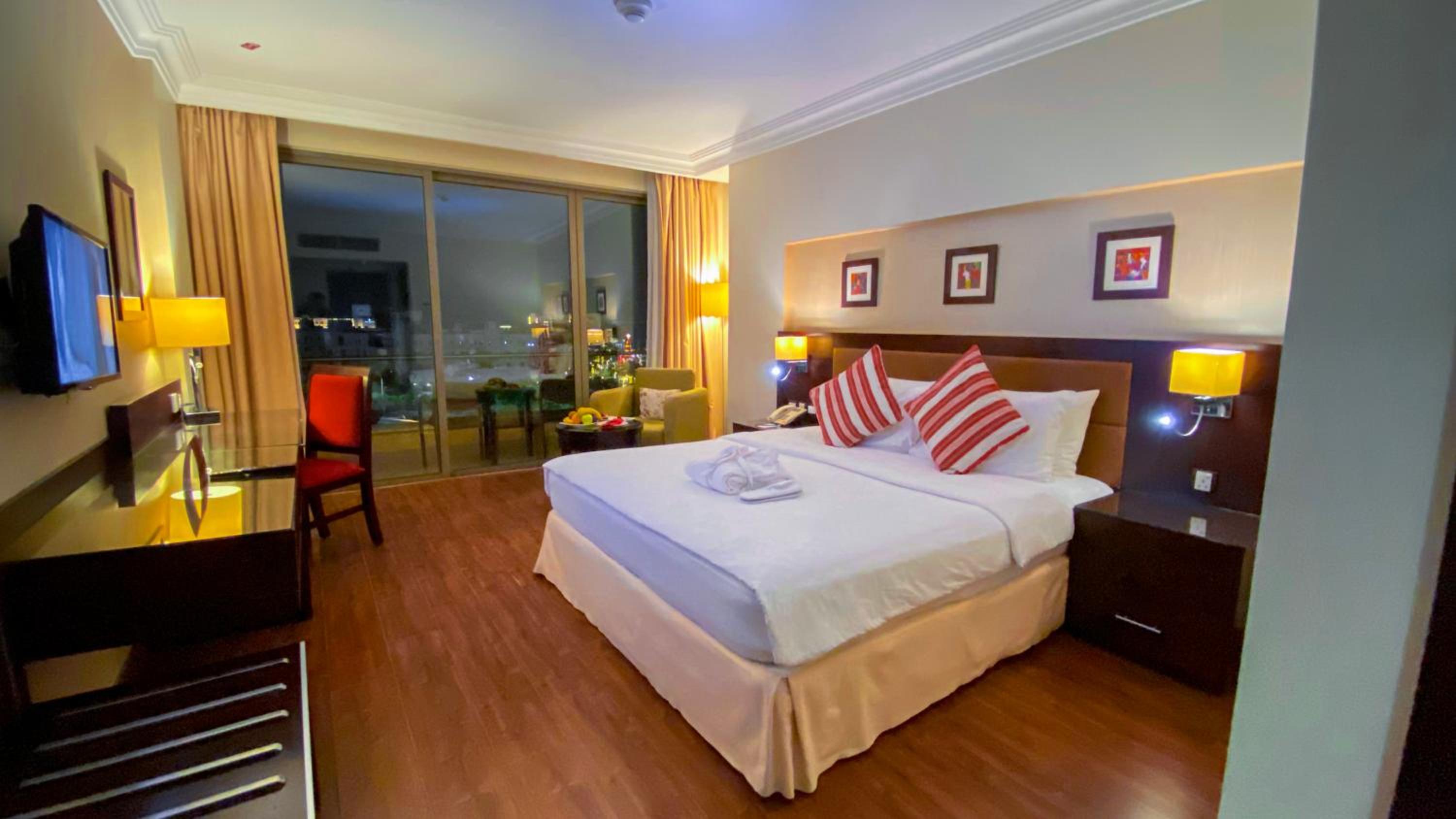 Deluxe City View Room photo 2