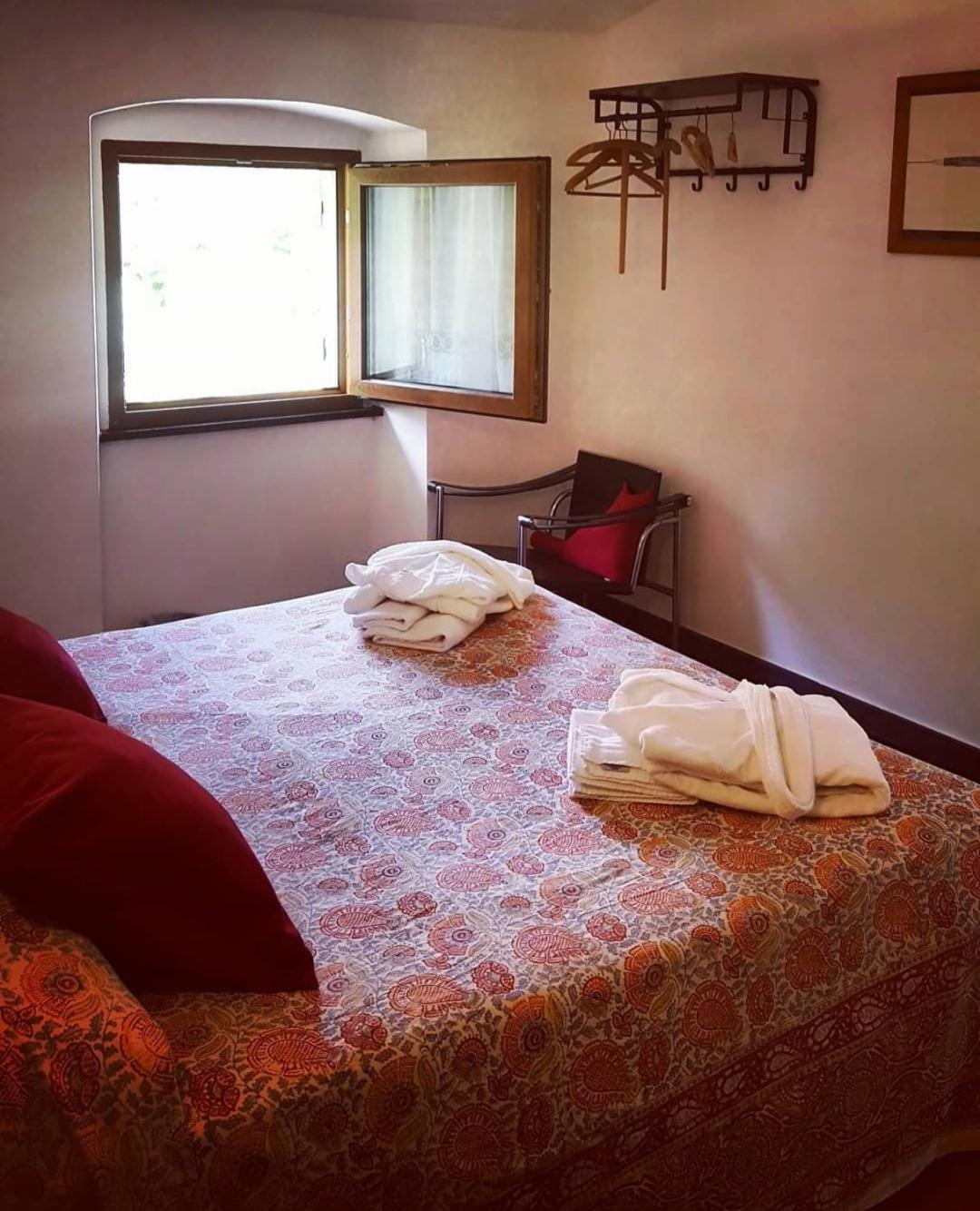Double Room with Private External Bathroom photo 3