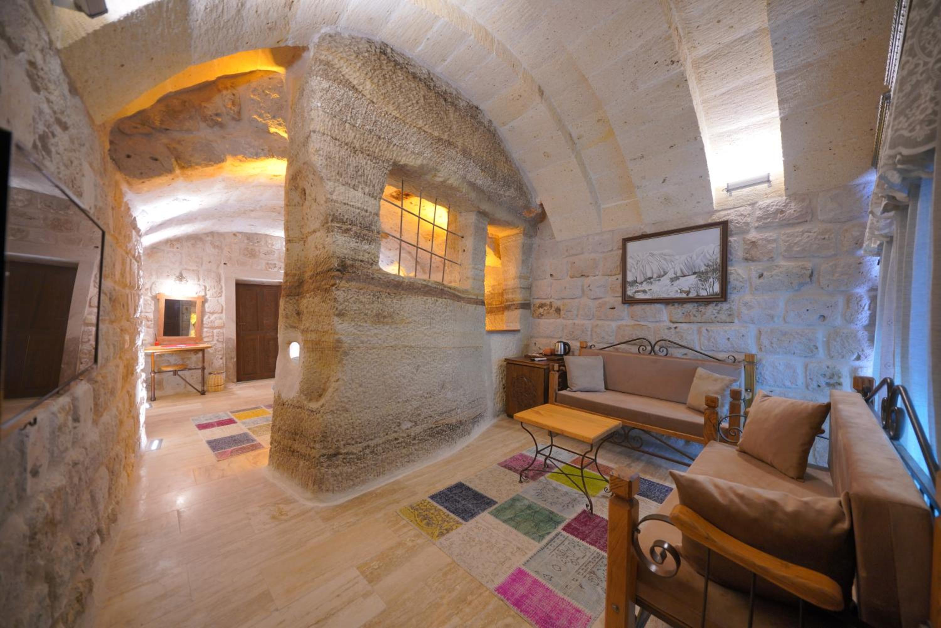 Superior Cave Suite  - Photo 2
