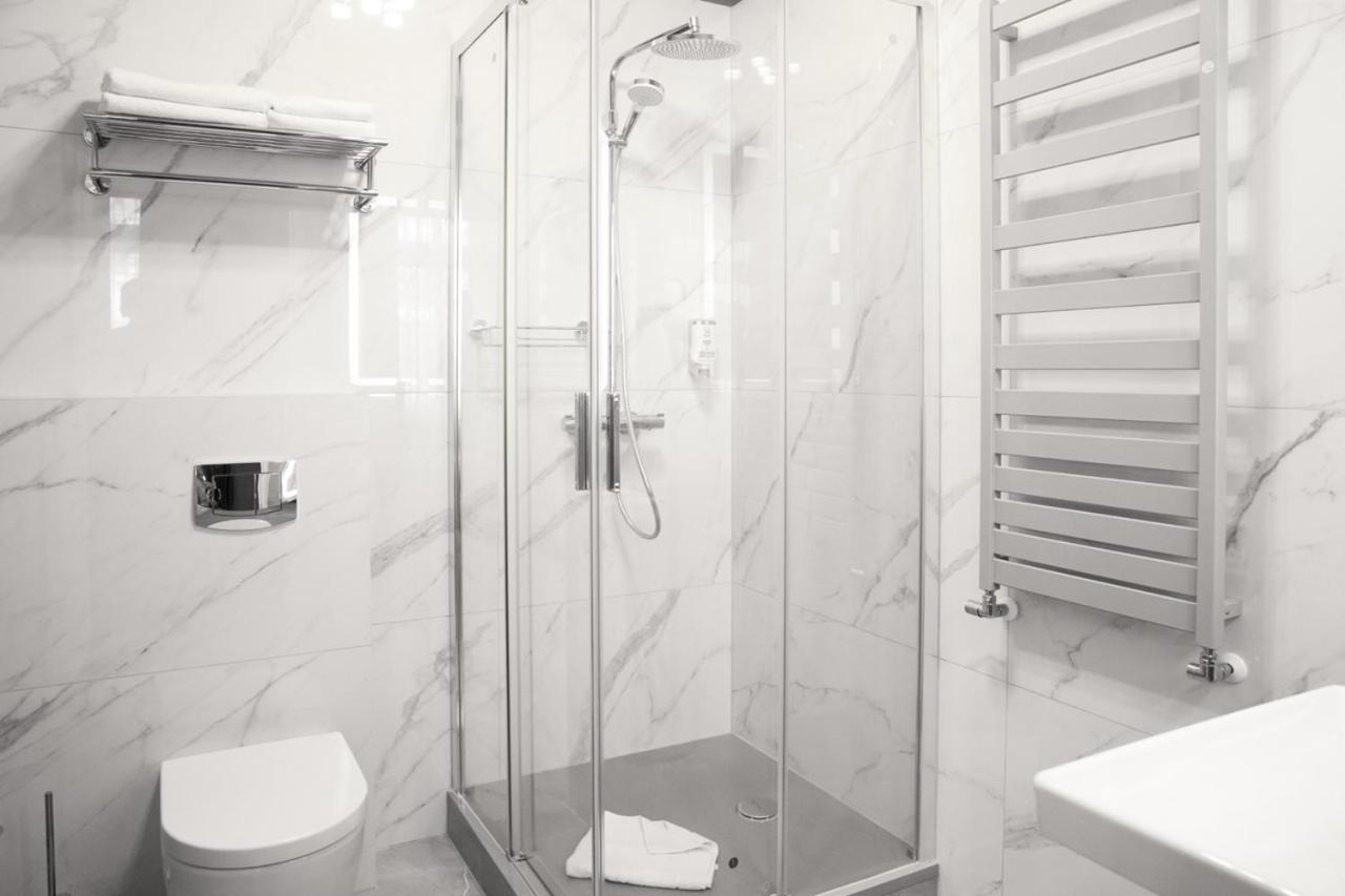 Deluxe Double Room - Photo 7