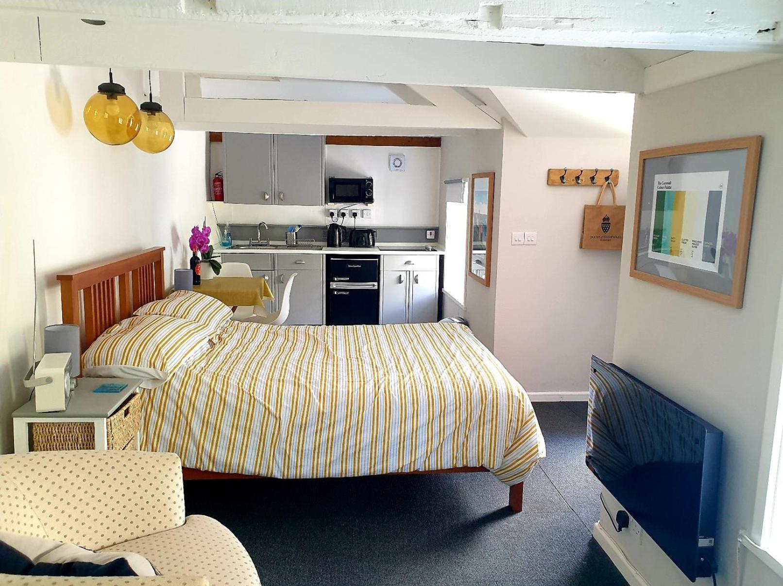 One-Bedroom House photo 3