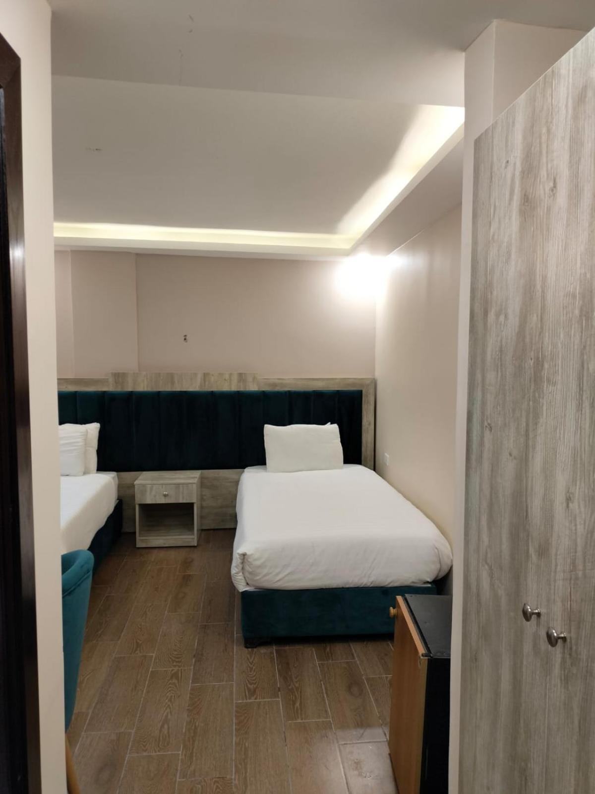 Deluxe Twin Room photo 3