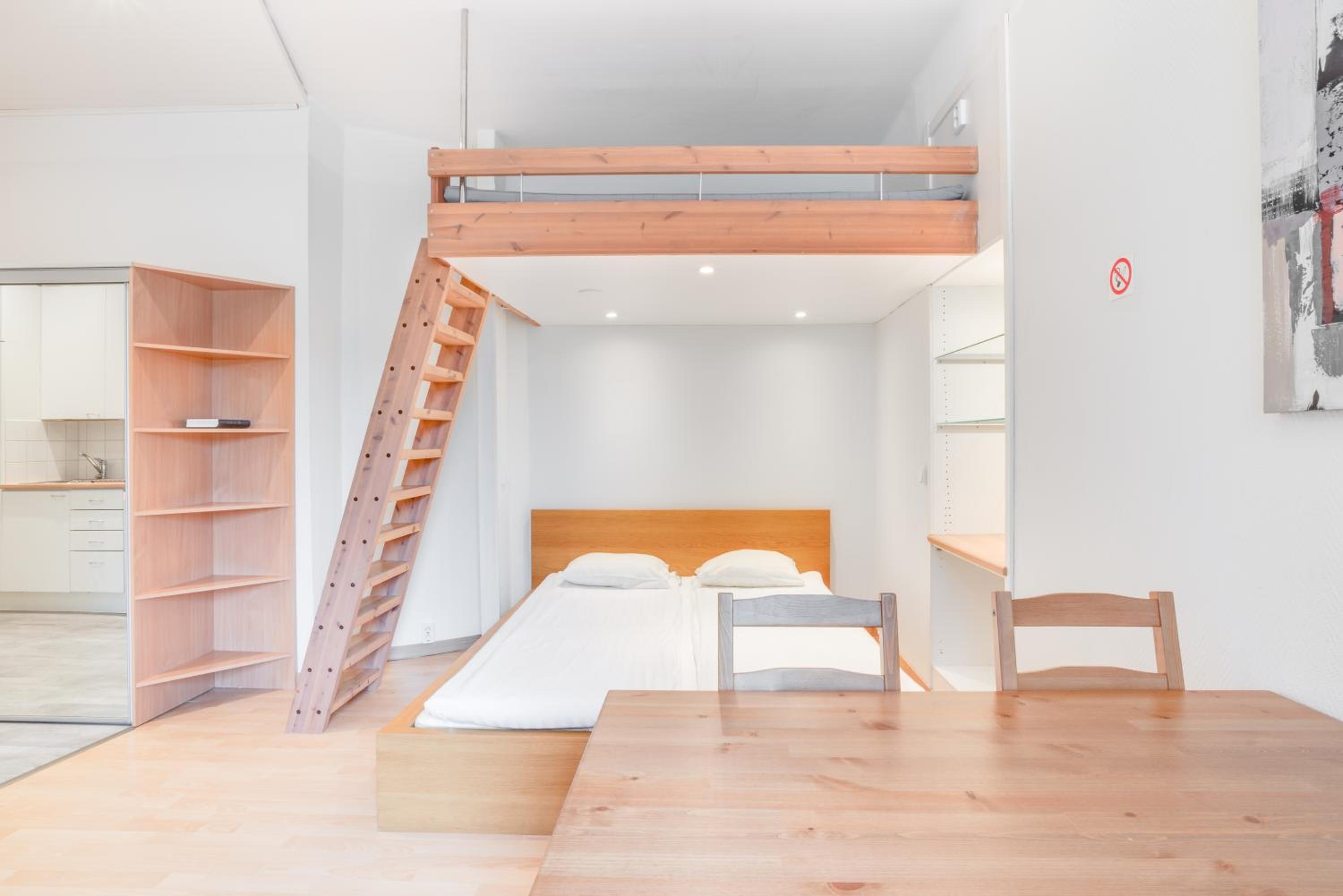 Studio Apartment - Photo 6