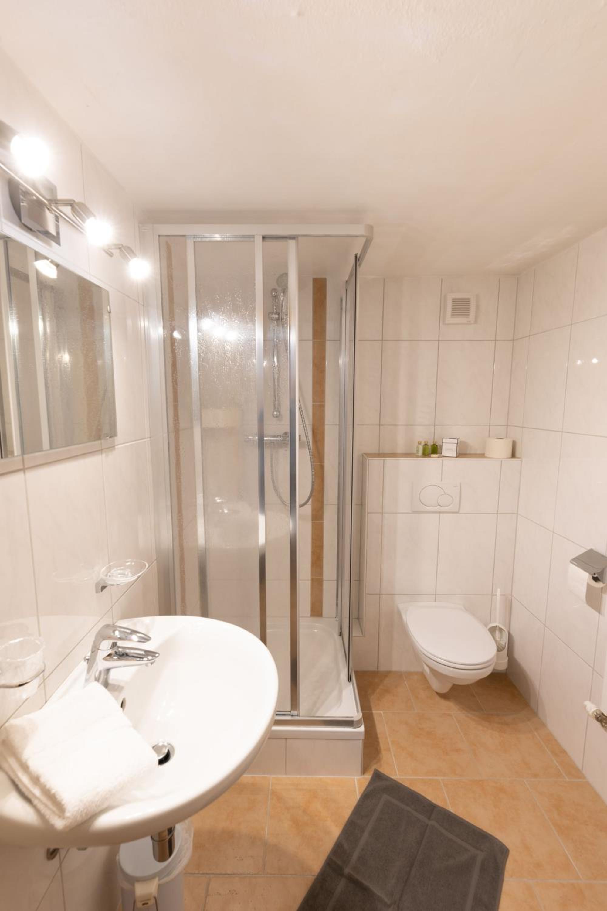 Single Room photo 2