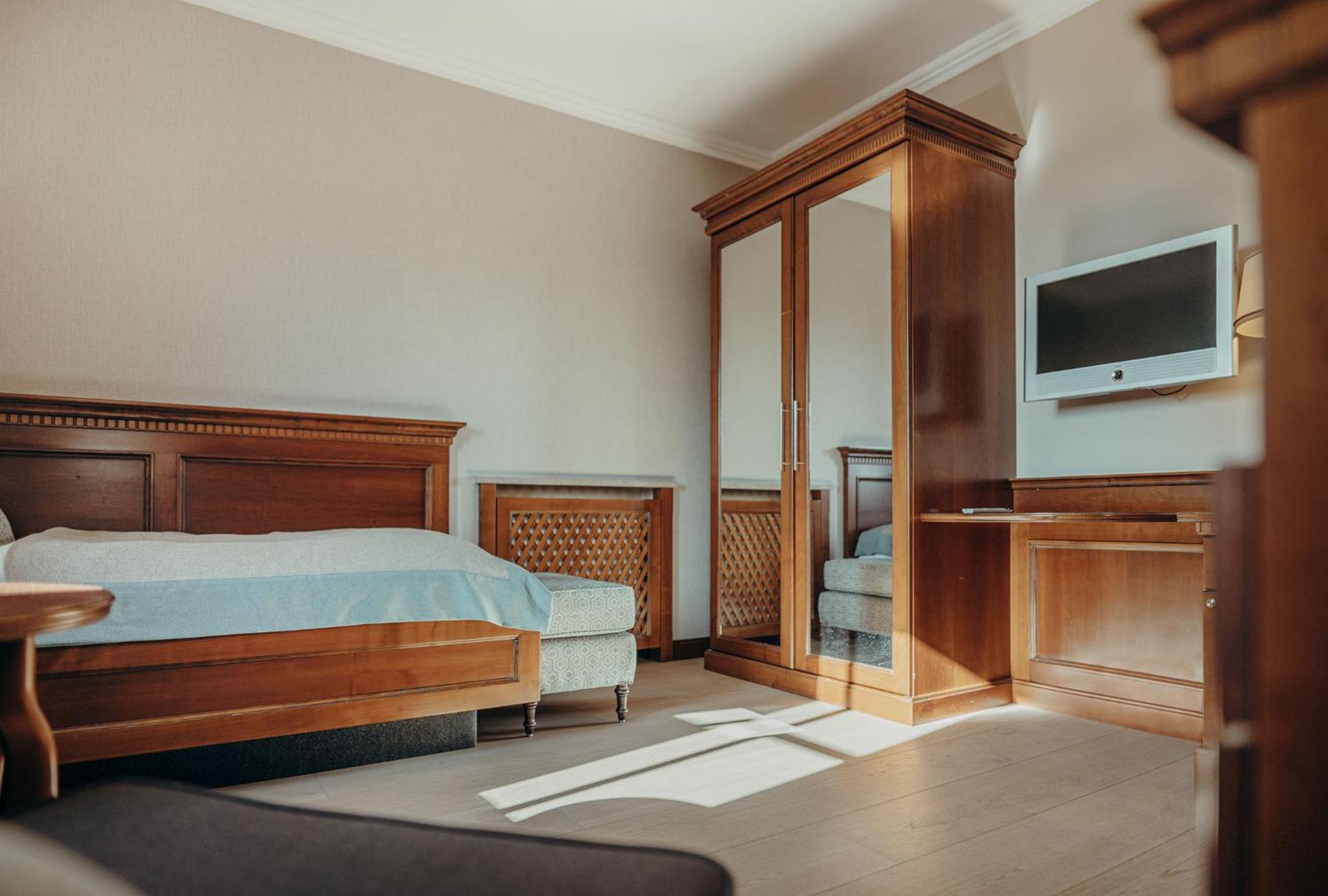 Deluxe Single Room with Balcony photo 3