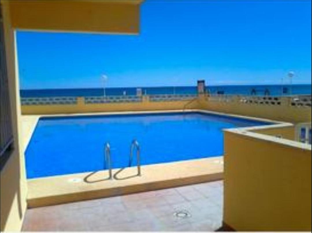 Apartment with Sea View - Photo 6