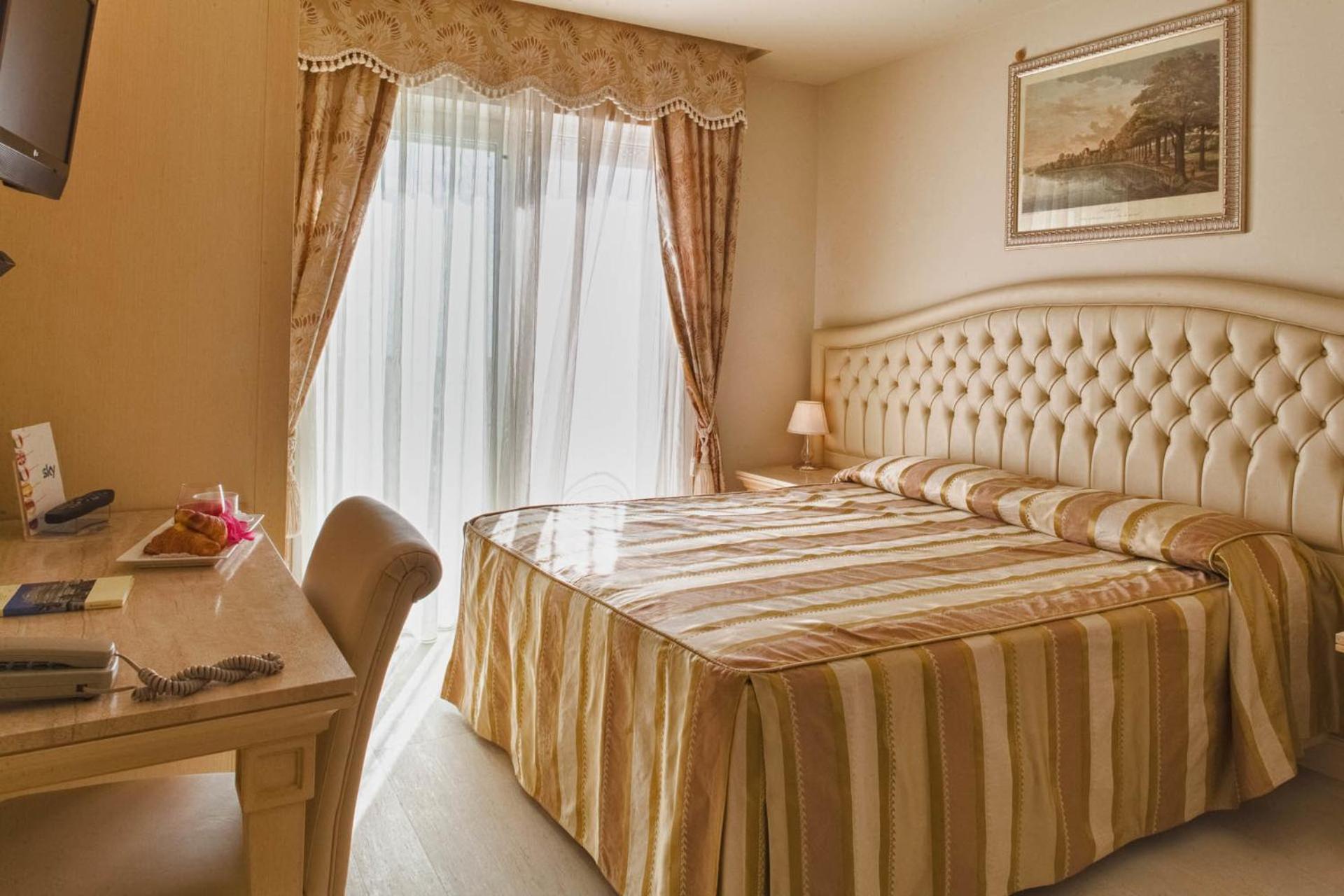 Superior Double or Twin Room with Sea View photo 1