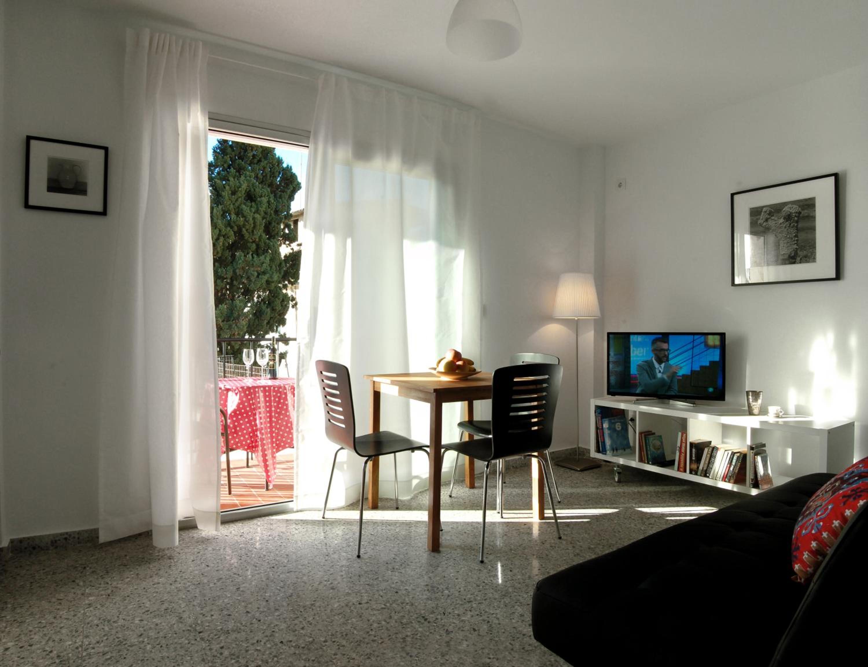 Apartamento con Balcón